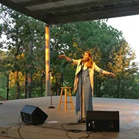 Julia_at CSNN_Cedars 200