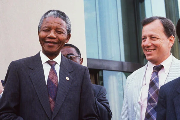1206-commentary-editorblog-mandela_full_600