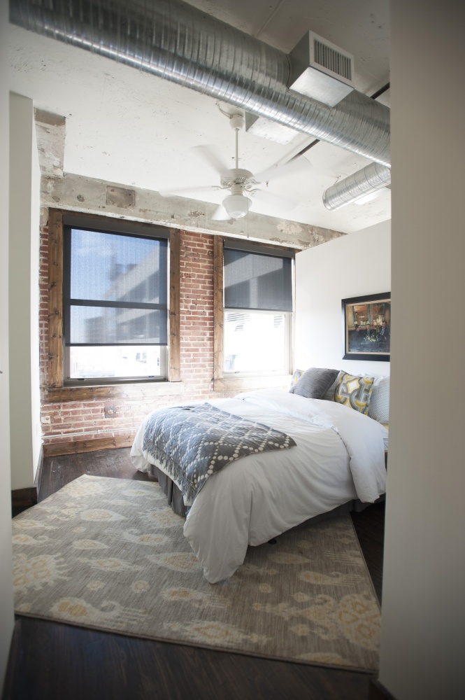 411 bedroom .jpg
