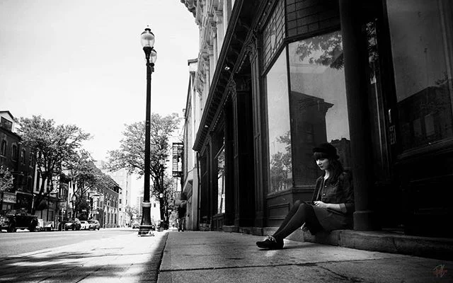 "It may not be as we imagined once but we will always have a connection to one another." .
.
@ihearthamont 📷: @lawest.co
.
#model #candid #hamont #blackandwhite #potd #photographer #blackandwhitephotography #blacknwhite #blackandwhiteonly 