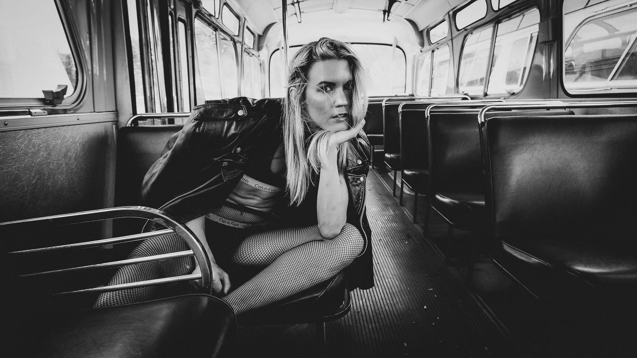 INSTA EMZ AUTO BW 6.jpg