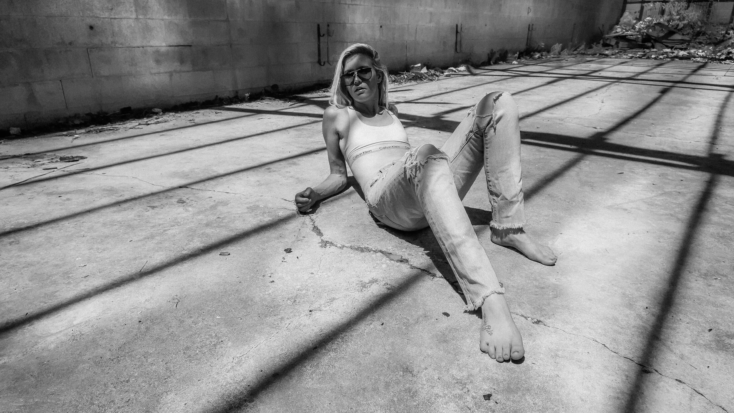 EMZ GEO LRG BW 2.jpg