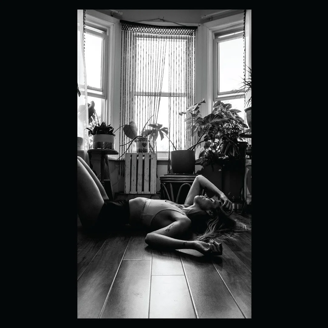 A moment in the soul can last forever...⁠⁠
⁠⁠
~ Whitney Houston⁠⁠
⁠⁠
Ft. @emz.obrien⁠⁠
#westmonochrome #phantomlovers #fashionphotography #newartist #indiephotographer #portraits #monochrome #ck1 #guess #fashion #editorial #beauty #love #obsession #b