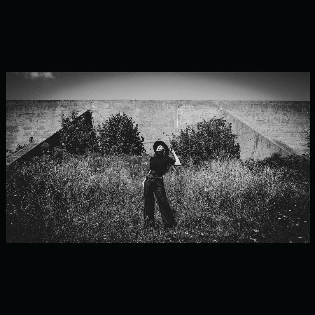 Every morning brings a new day, and every night, that day is through.⁠
⁠
~ Paul McCartney⁠
⁠
Ft. @blackbirdstudios.ca⁠ &amp; @shybice 
#westmonochrome #phantomlovers #fashionphotography #newartist #indiephotographer #portraits #monochrome #ck1 #guess