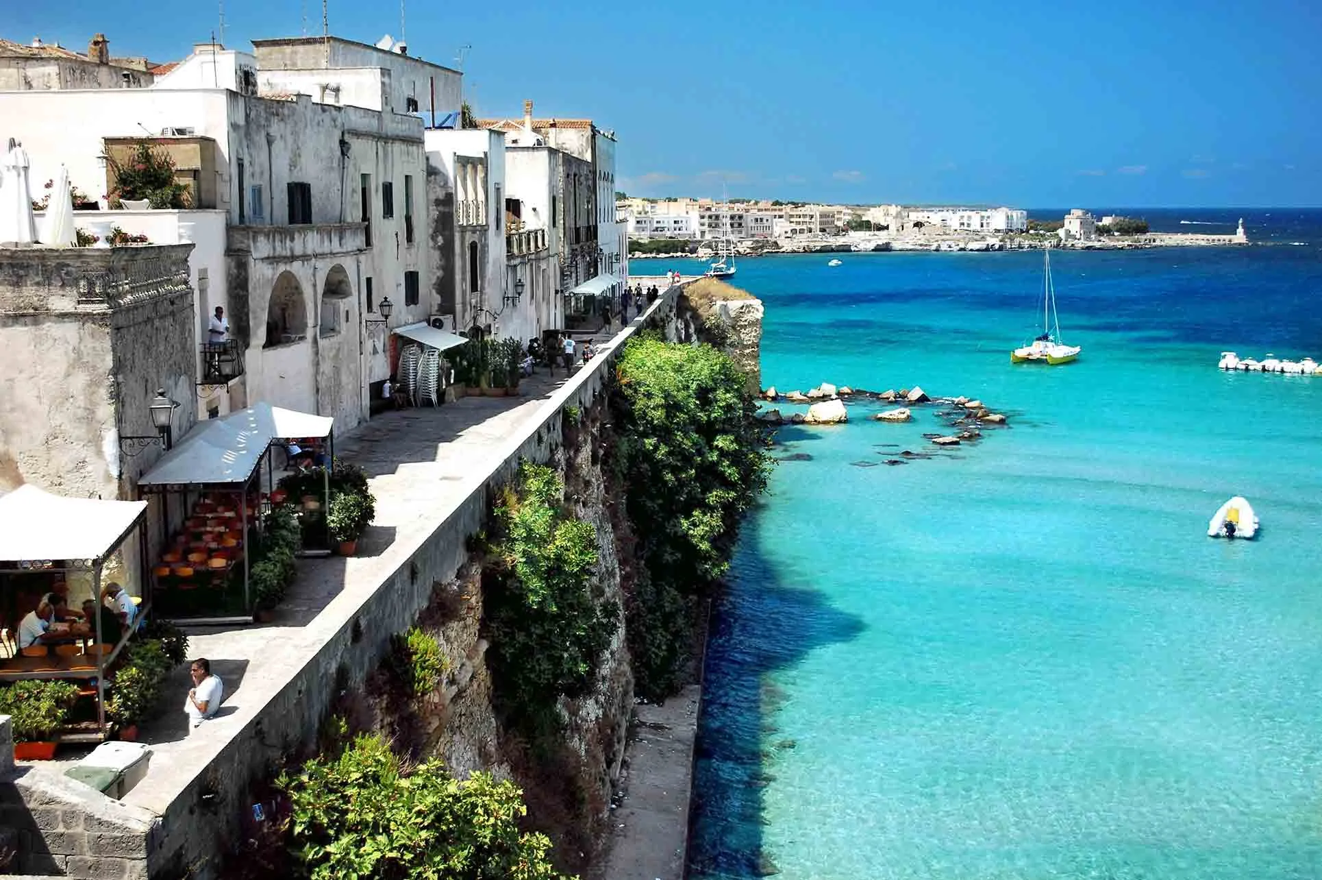 Puglia-background-clear.jpg