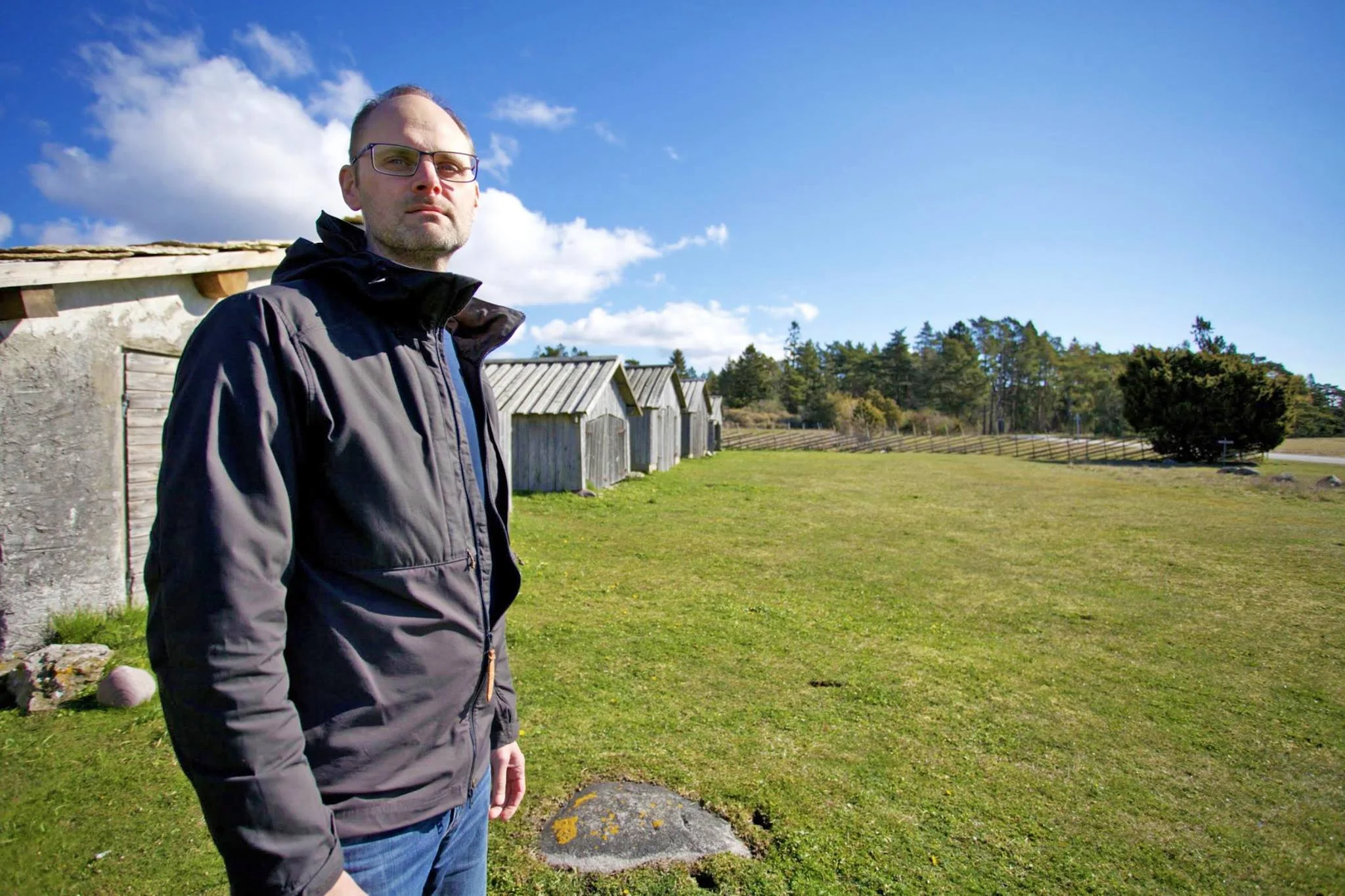 Ragnar Olofsson, Ljugarnsstugor