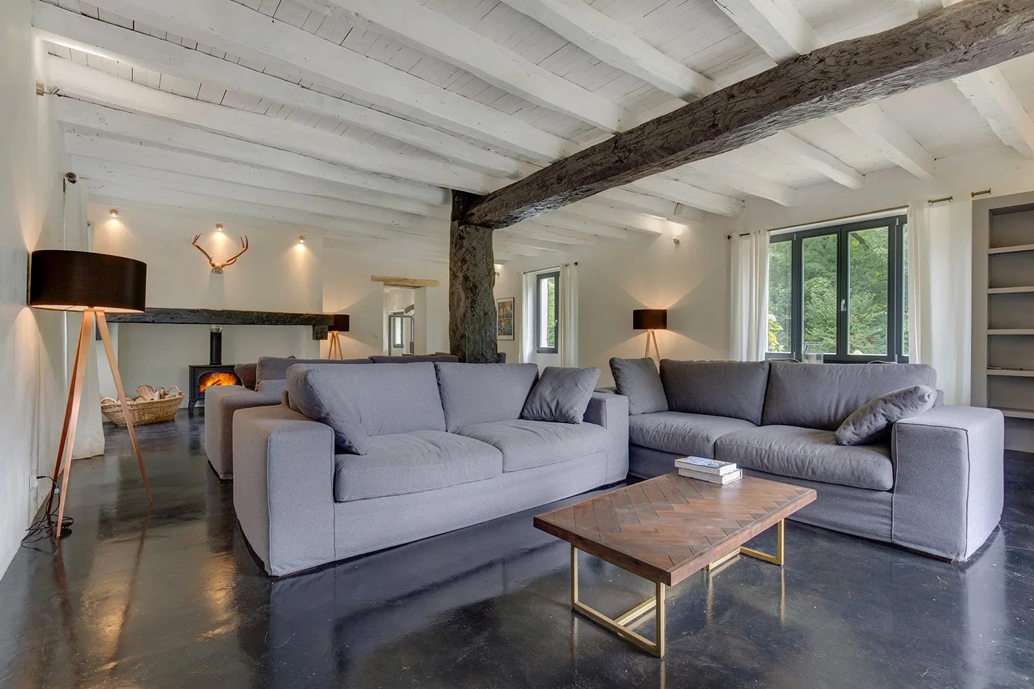 Fontalbe livingroom.jpg