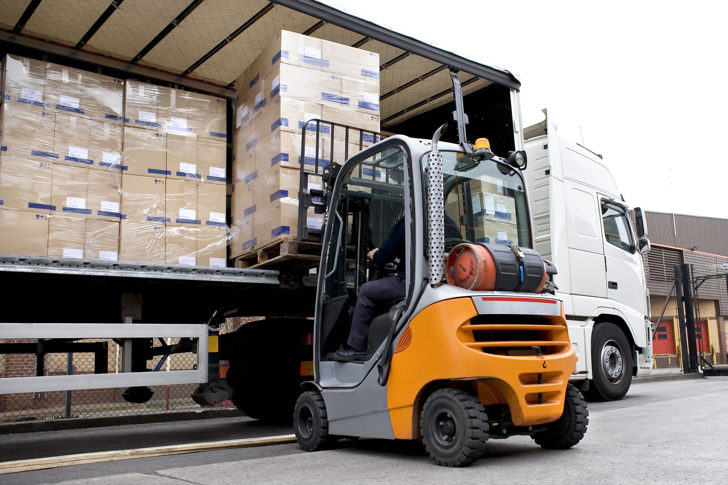 LKW Beladung.jpeg