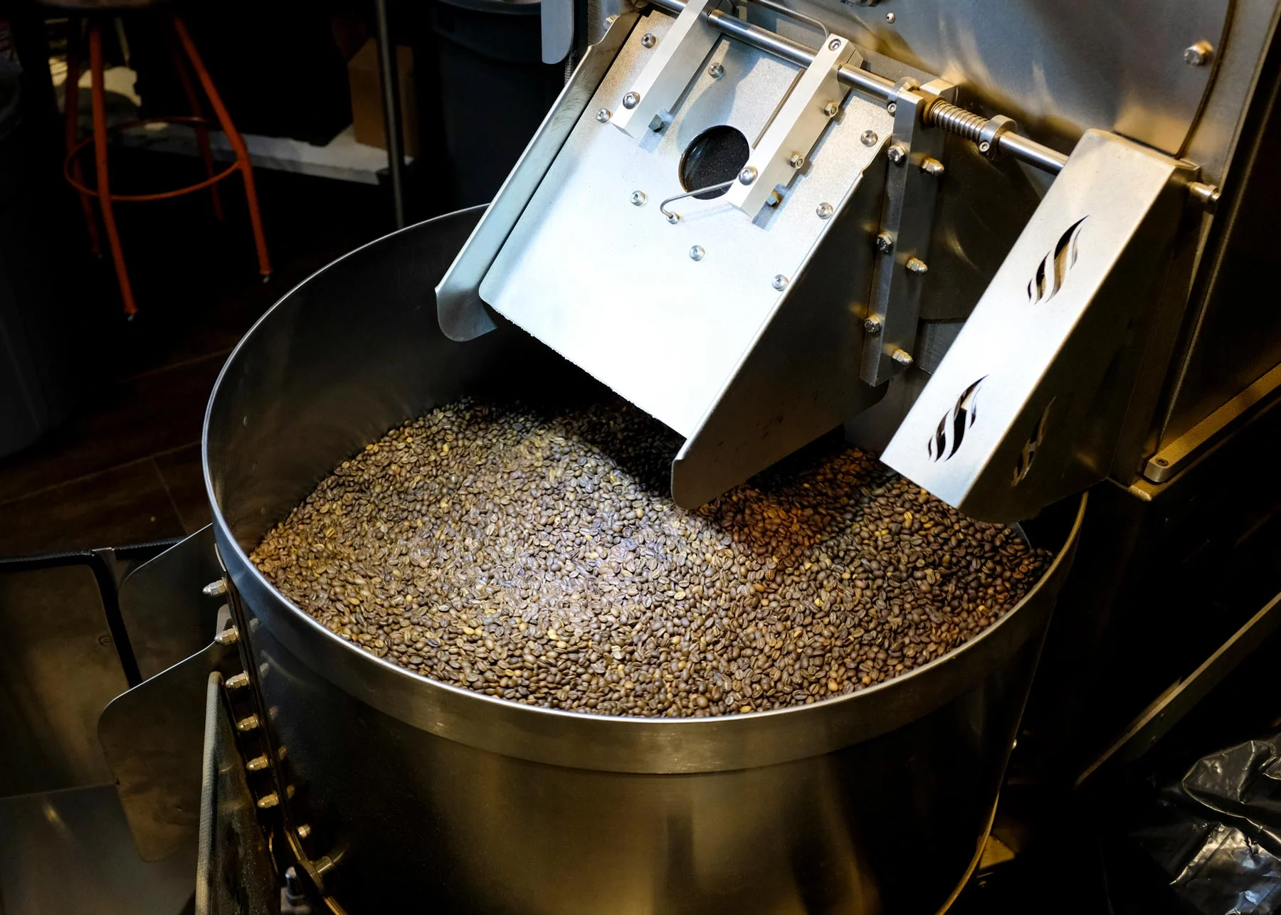 20190108_thinkcoffee_GeorgeRoasting3.jpg