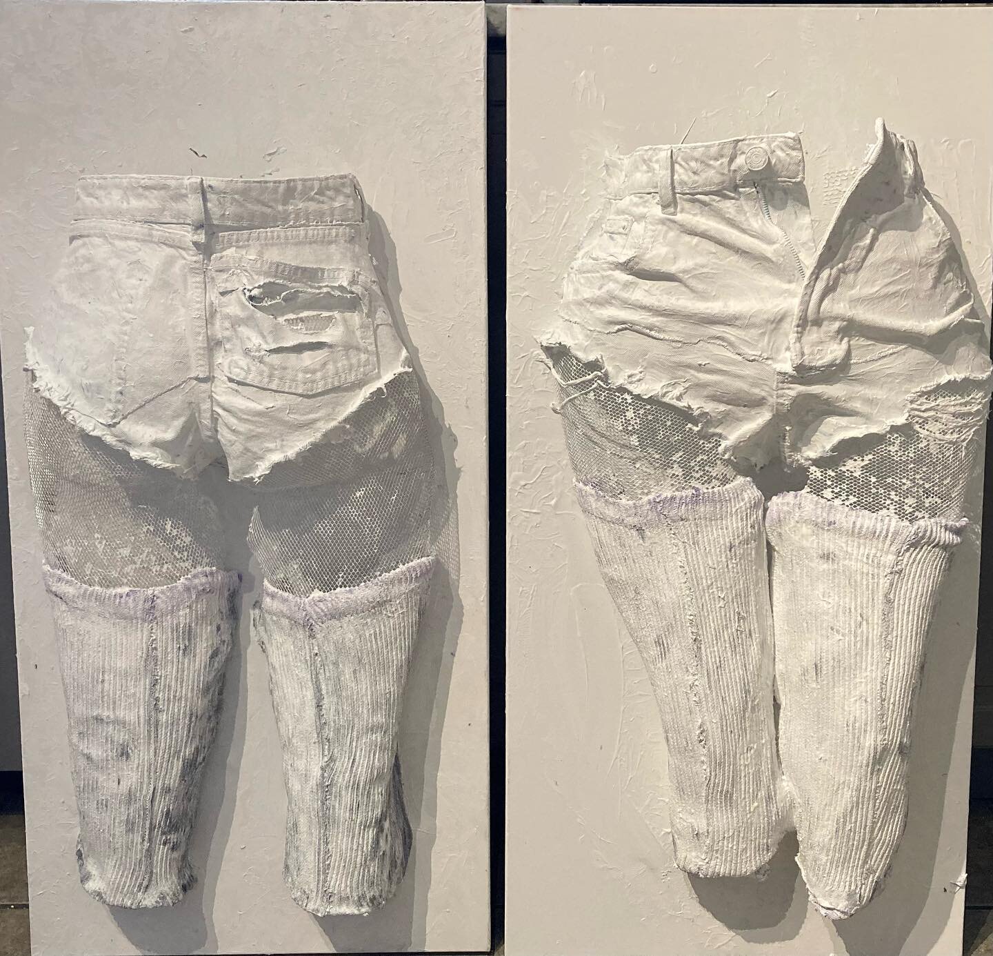 Here&rsquo;s a sneak peak at some work in progress! 2 pieces of aluminum mesh and fabric sculptures that are 18&rdquo;x36&rdquo; each. 
I am ramping up my creative output and doing more of my staple aluminum and fabric hybrids along with some unique 