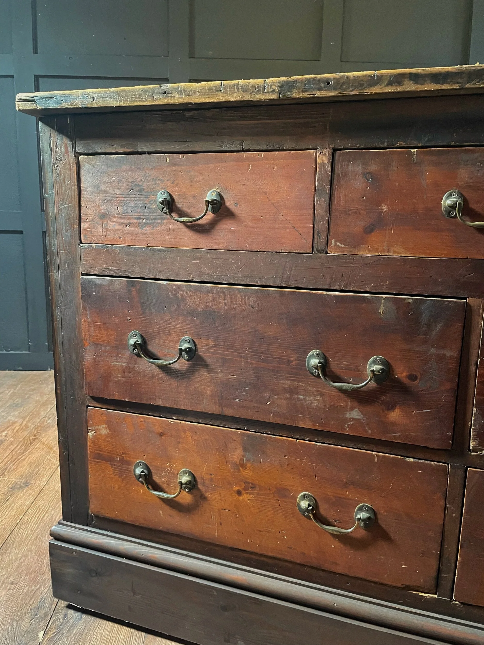 F4323DDB-AD26-4C84-81D5-95F41BA28A9C