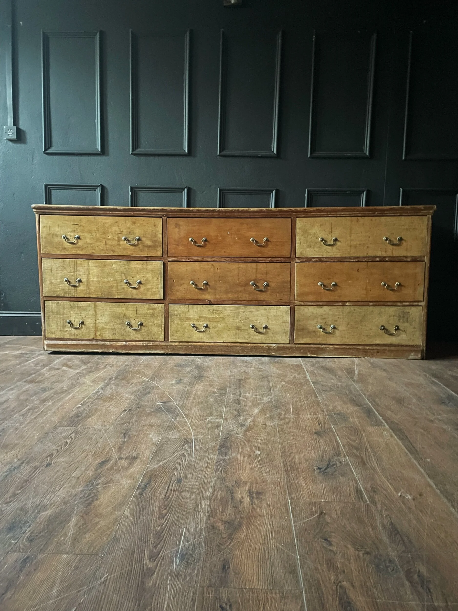 E24B5240-DD8B-4B32-A1C0-C02F63723F81