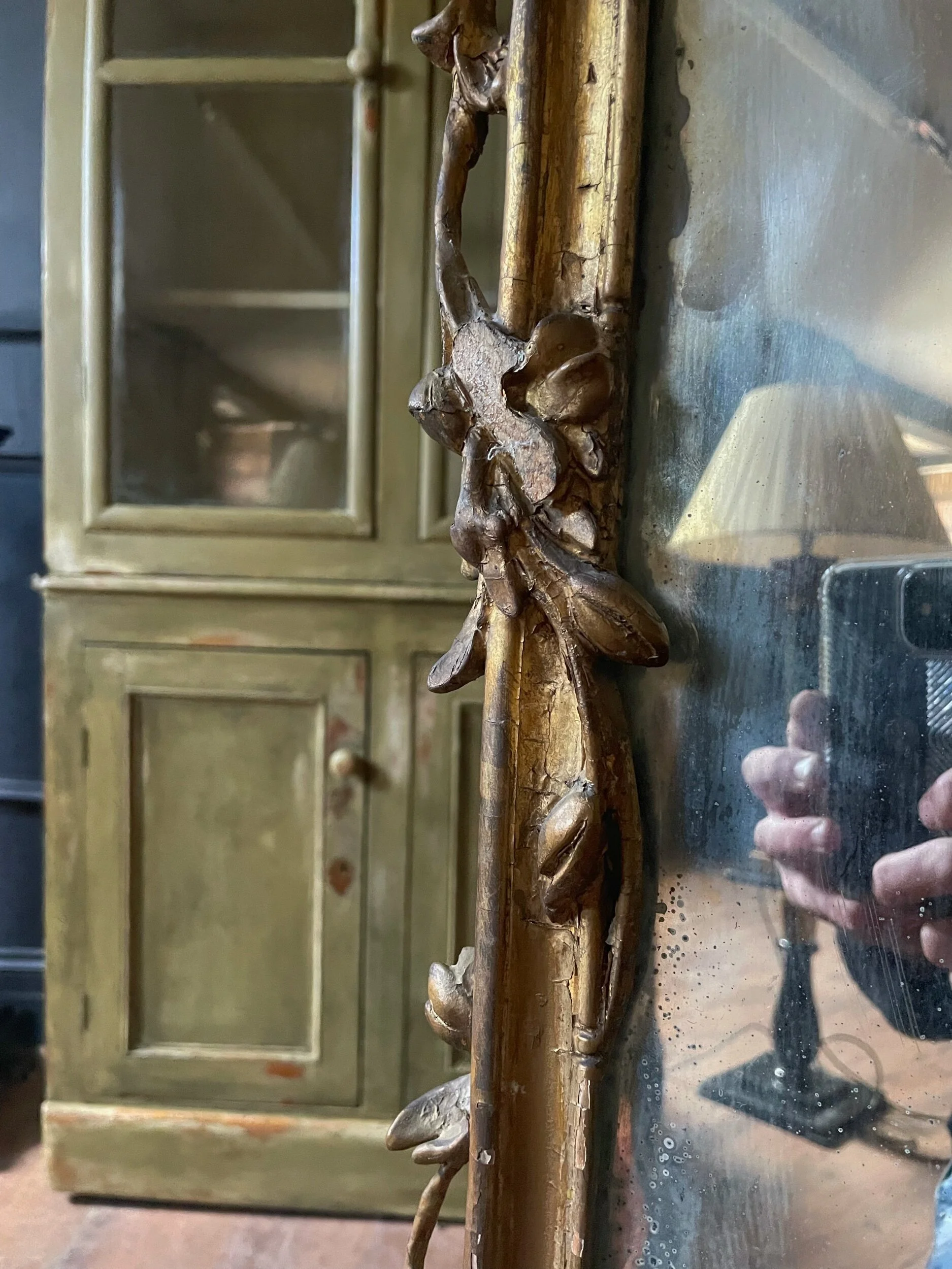 37167AB9-D64A-4A21-86AF-1C1517FC22E9