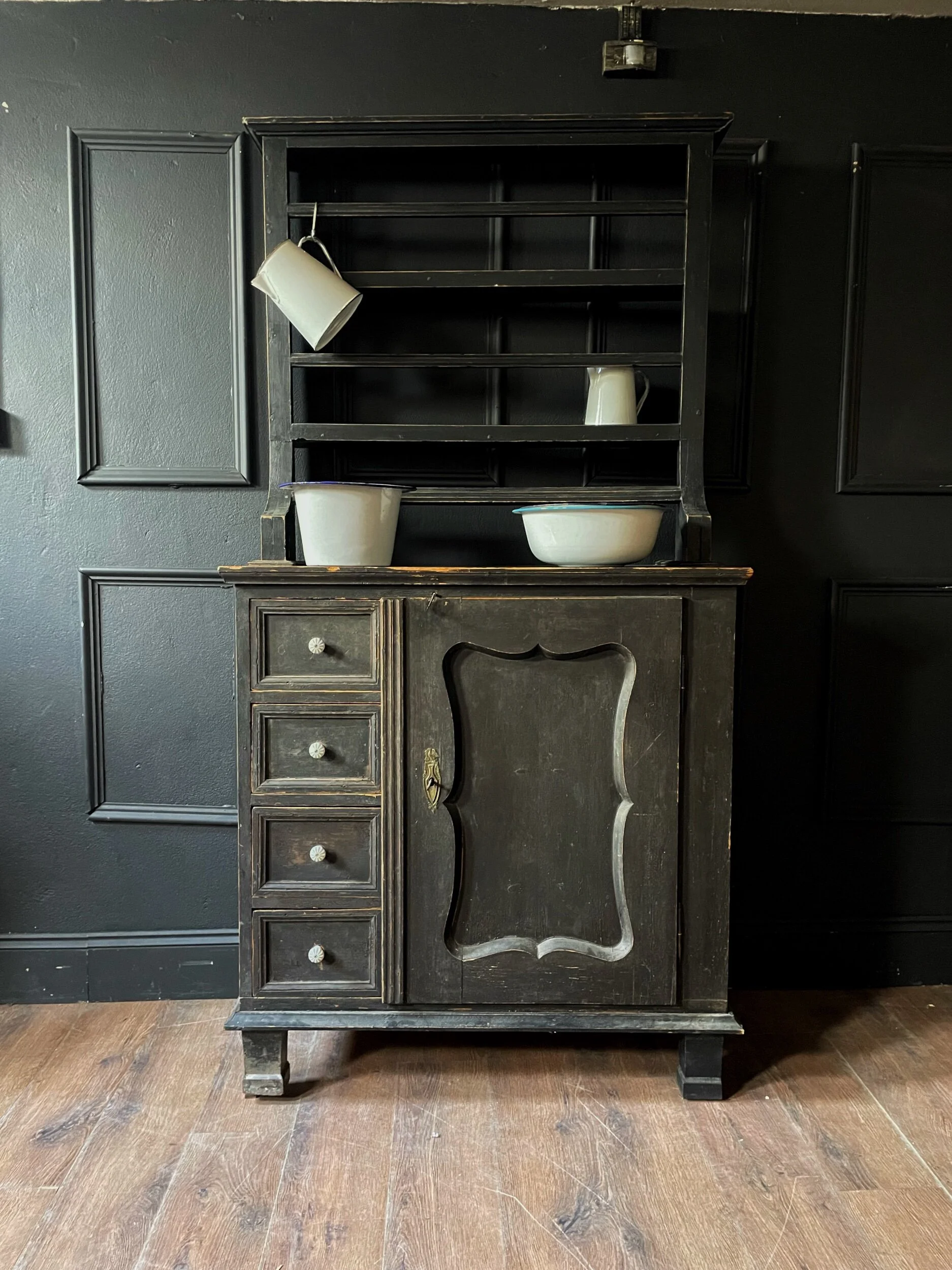 F175374B-B9FF-47FF-8BE5-CC7C9EC2617F