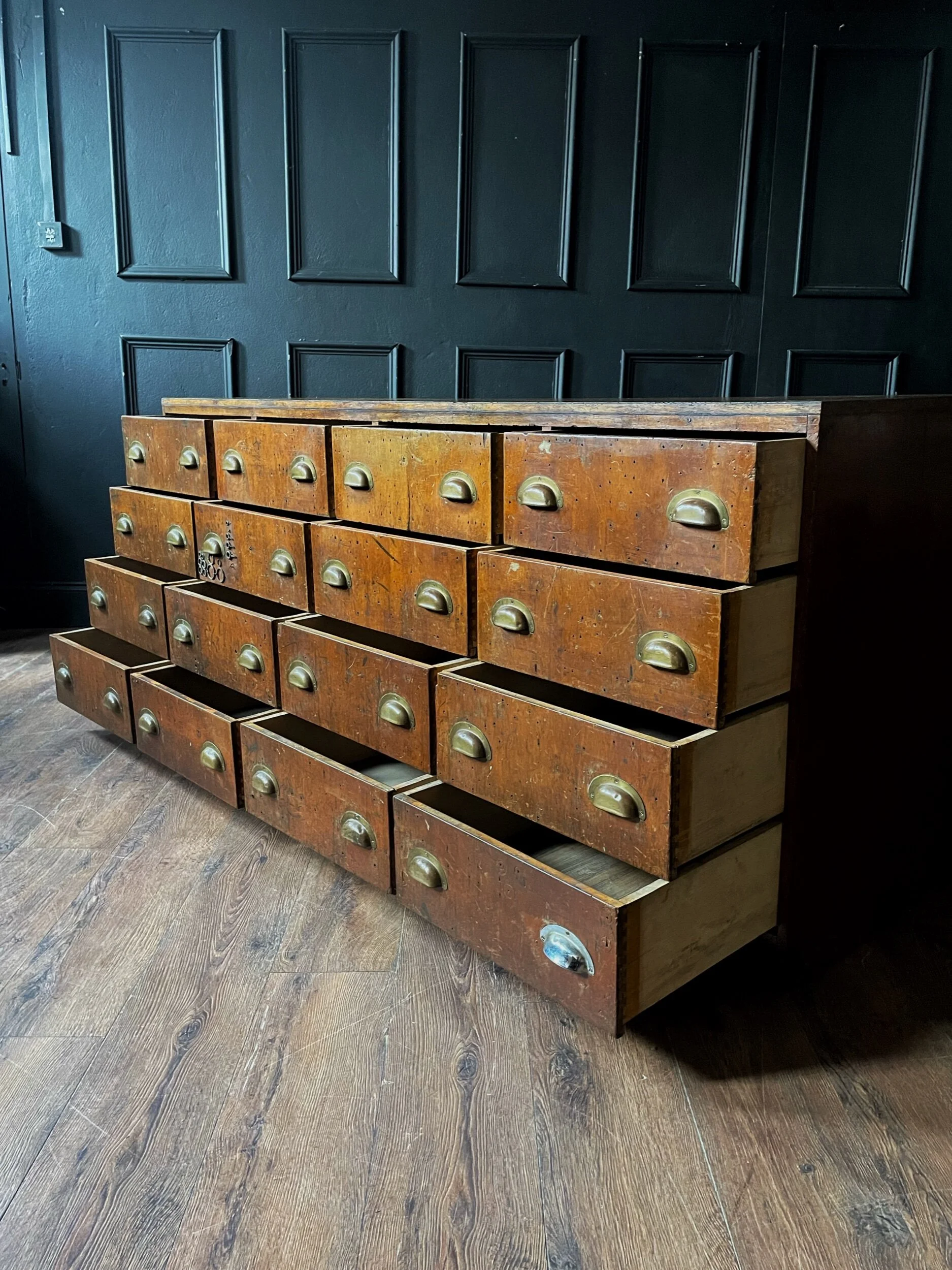 26A079AE-D511-420E-94D4-67A39E3DFDF9