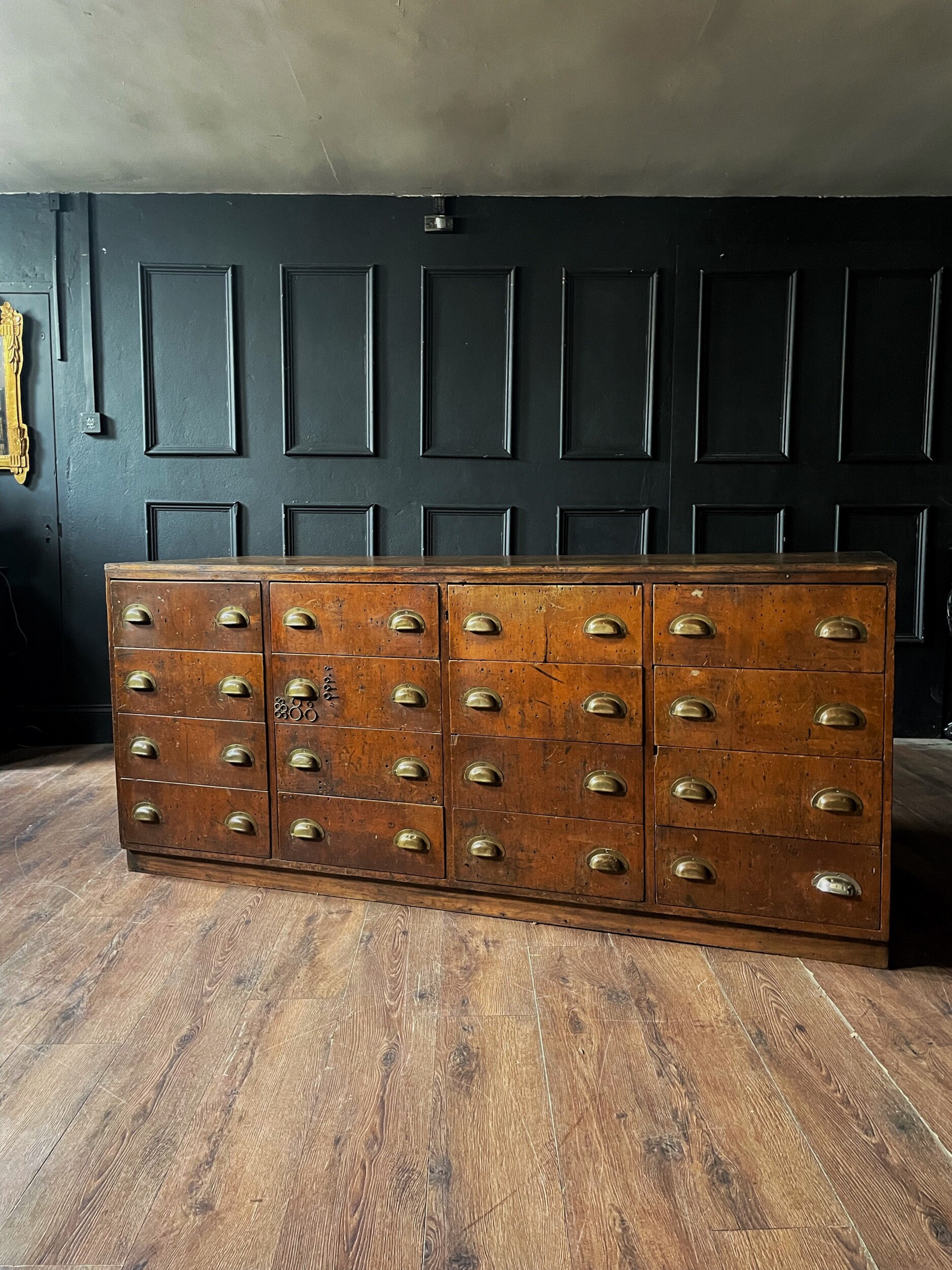 B8C90B08-5EC1-47C8-87F2-589576CC9B03