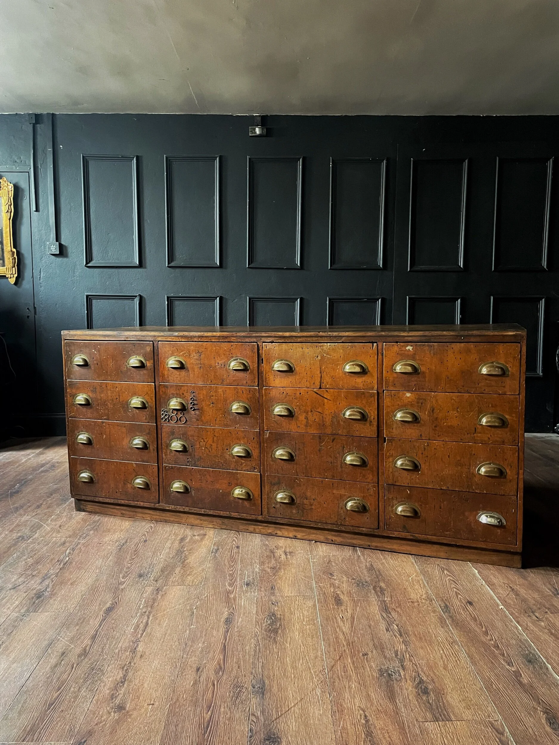 8692ABDB-853C-4AF3-A32D-C56A51DEDC93