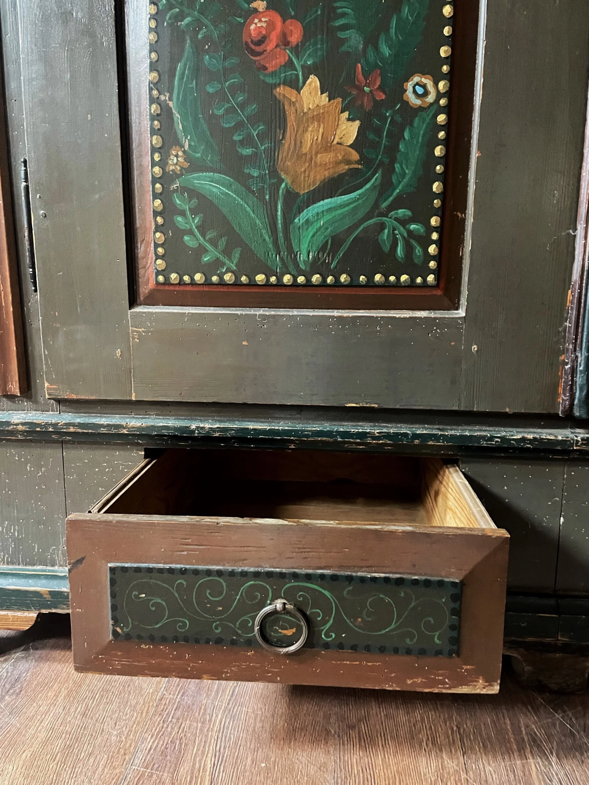 DC8A04AE-3C20-4F79-A1E5-57D7BDC2BA92