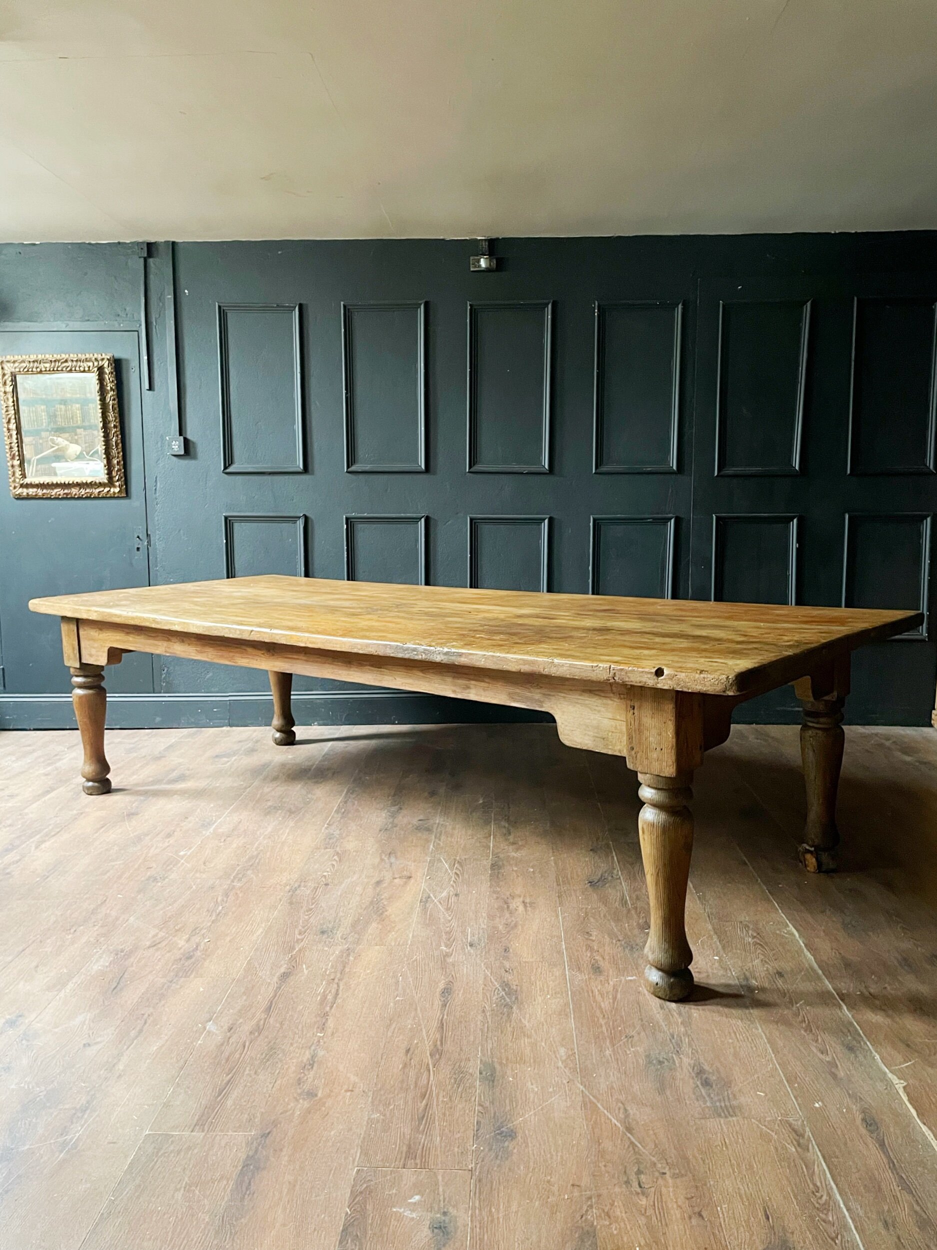 E909EEEB-10DA-41B7-8D8B-5DE14EE302EE