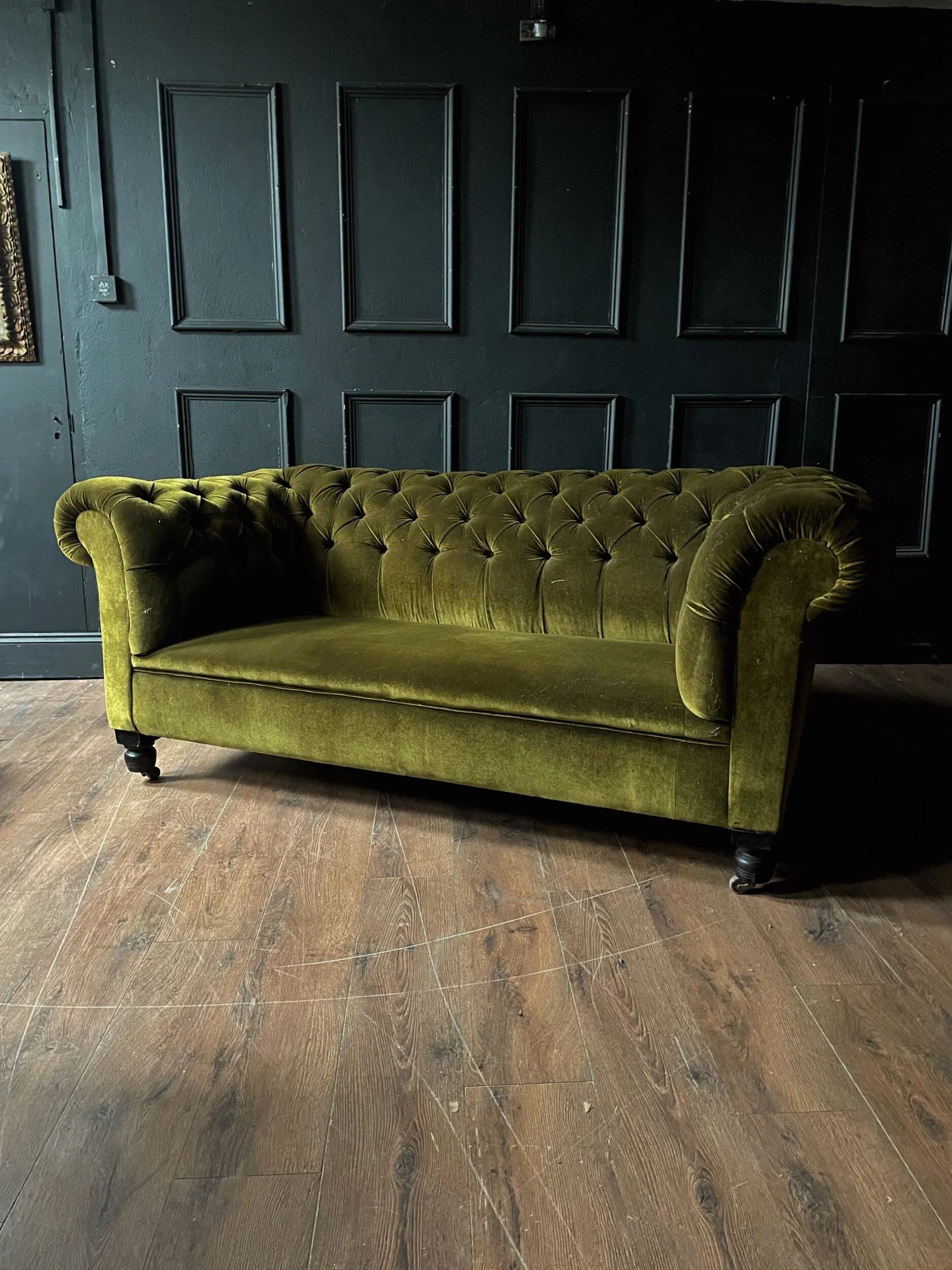 BD283F5B-1594-49A6-A1F8-60ABD3826FA0