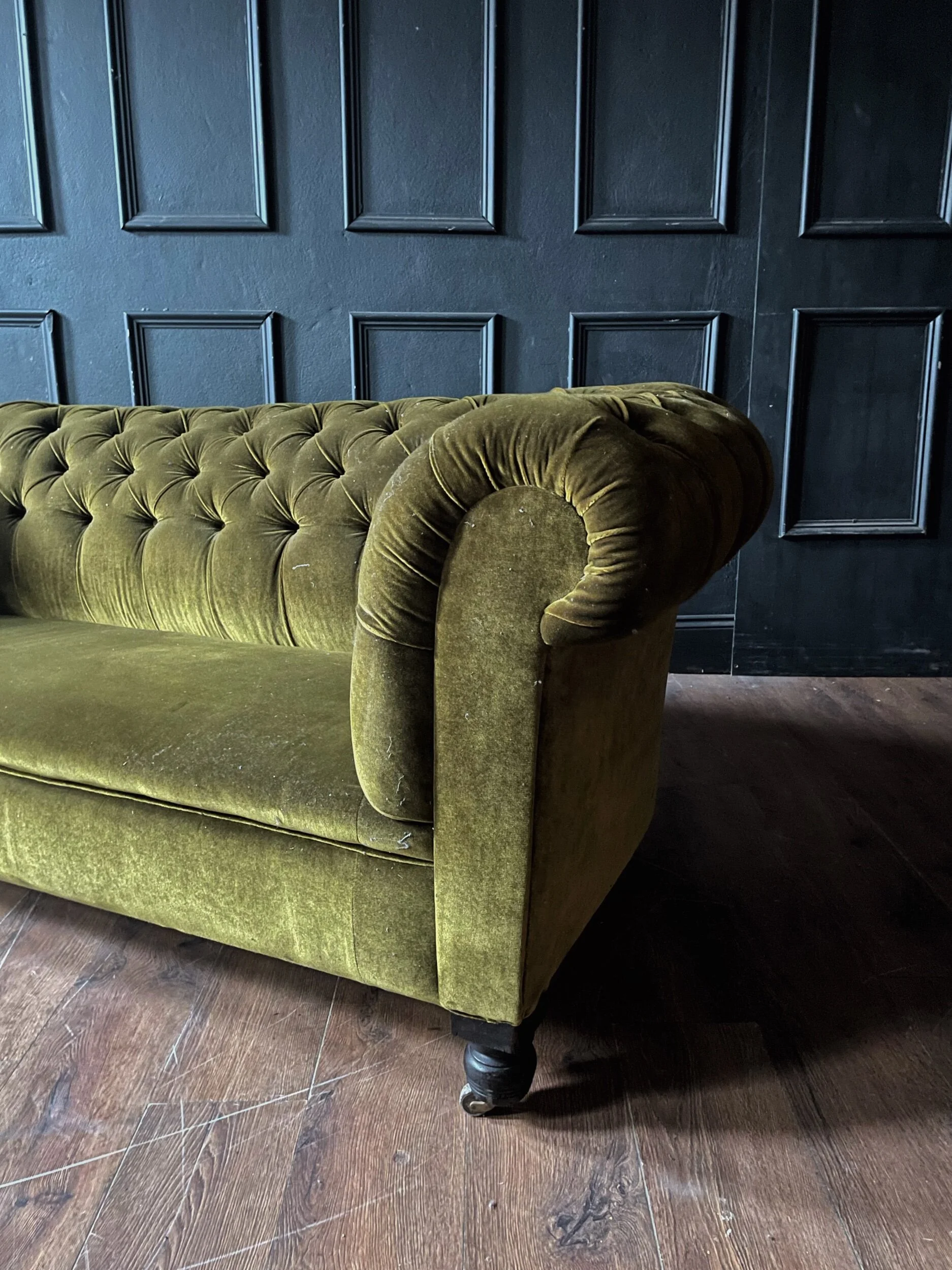 8FDB4D53-215C-4A11-A47B-03BDC9AA766B