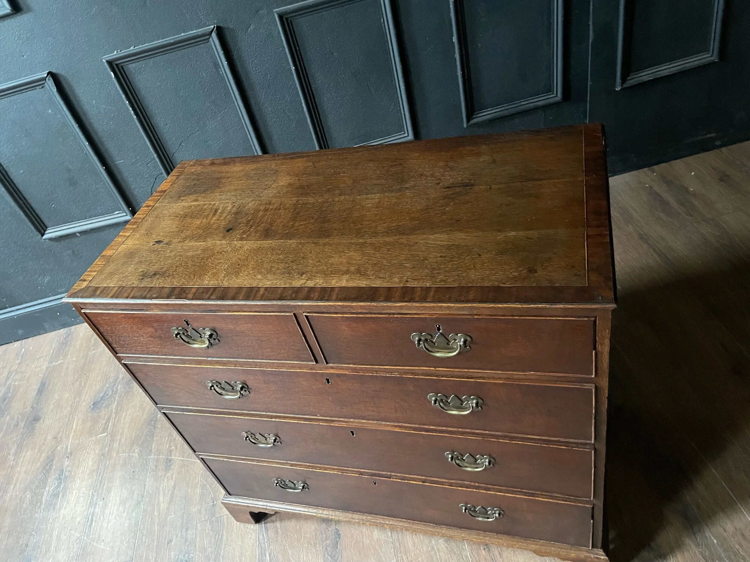 A52D40E9-5FDA-4A02-83C2-994AF872B747