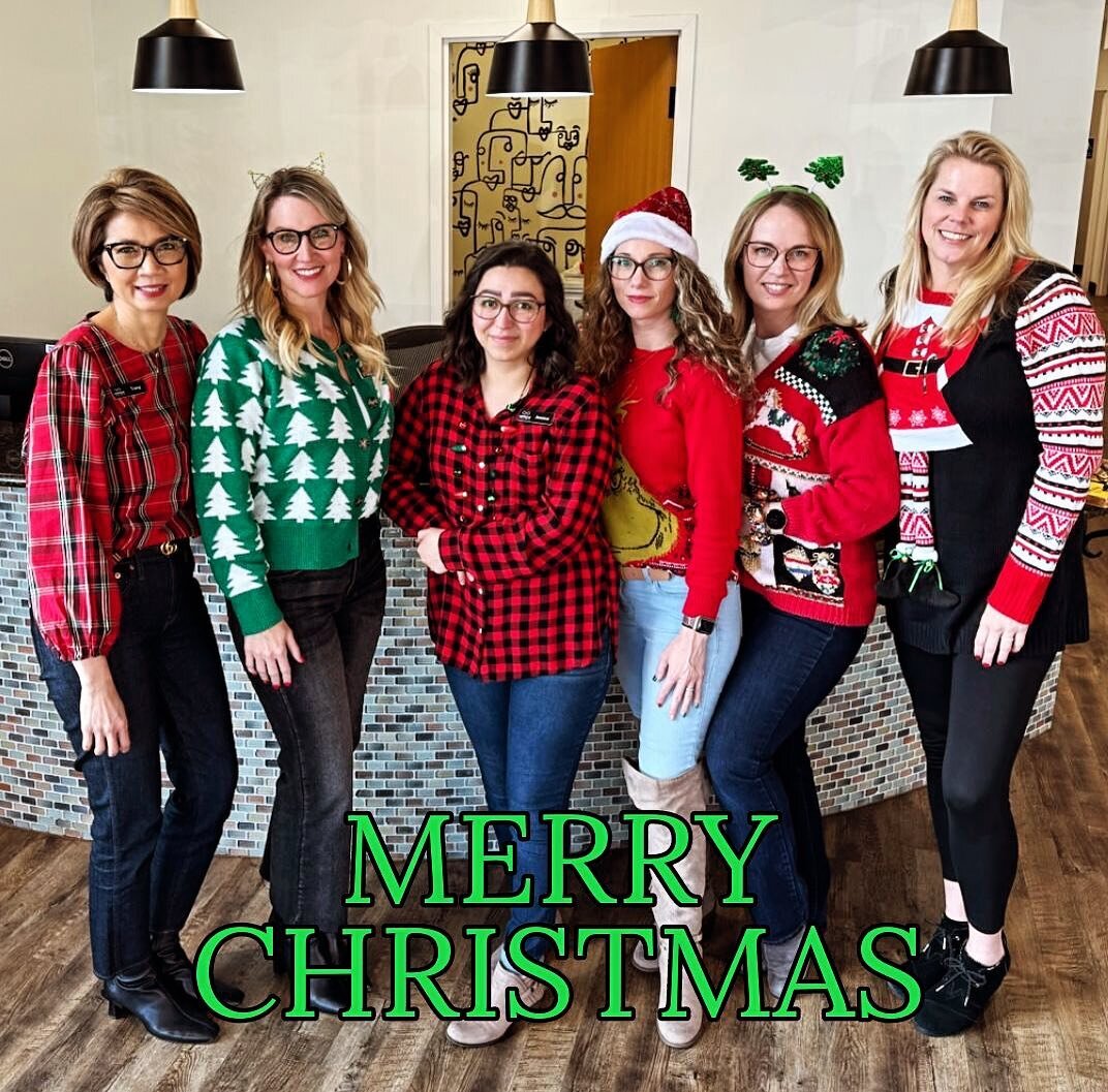 🎄Merry Christmas from all the ladies of Optique!🎄We&rsquo;ll see you next week. We are open Wednesday the 27th through Saturday the 30th. #merrychristmas #edmondok