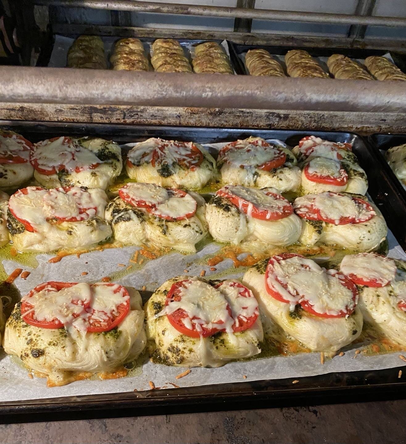 Heirloom tomato, pesto &amp; fontina croissants today #heirloomtomato