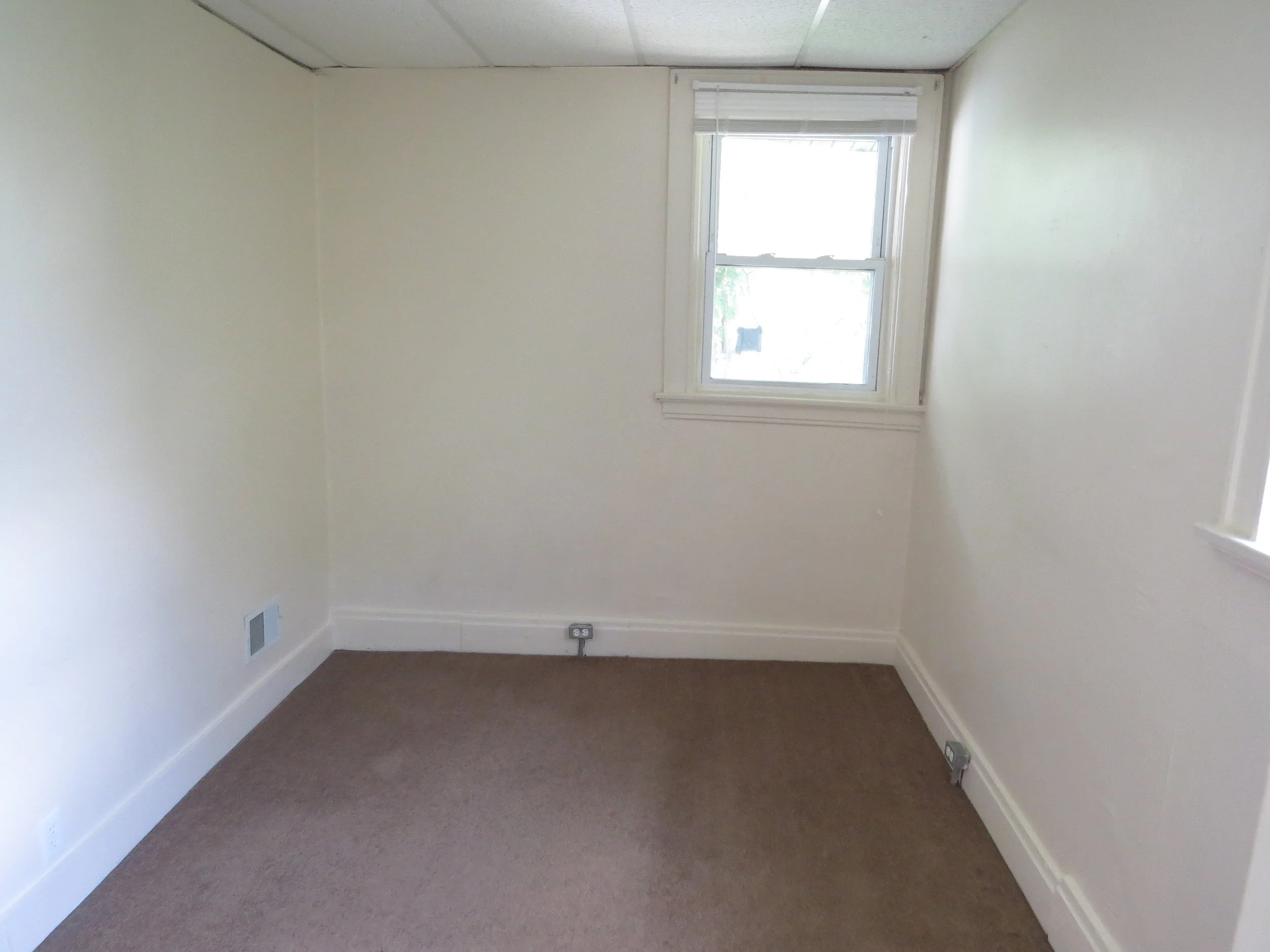 Euclid bedroom 4.JPG