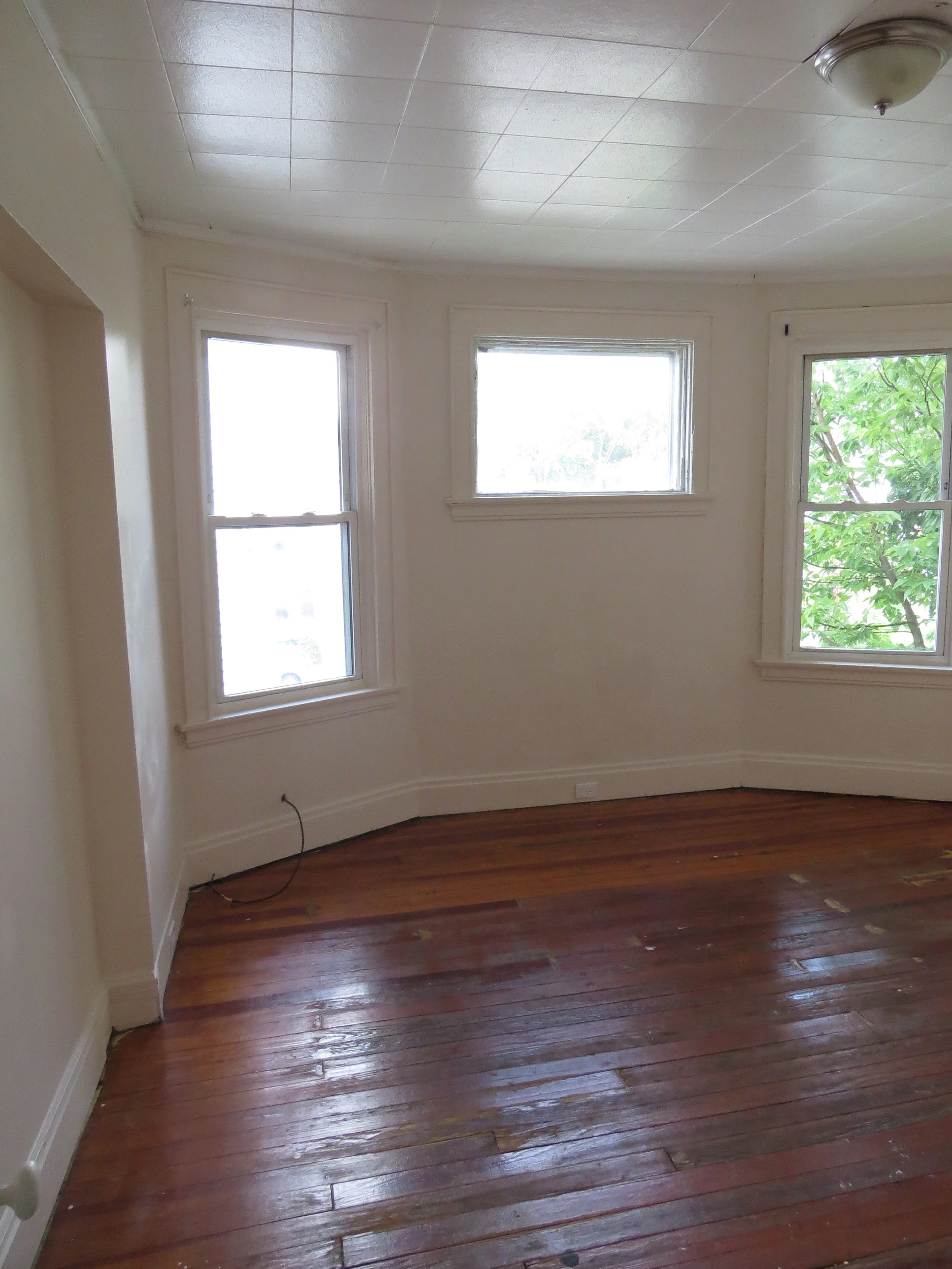 Euclid bedroom 3.JPG