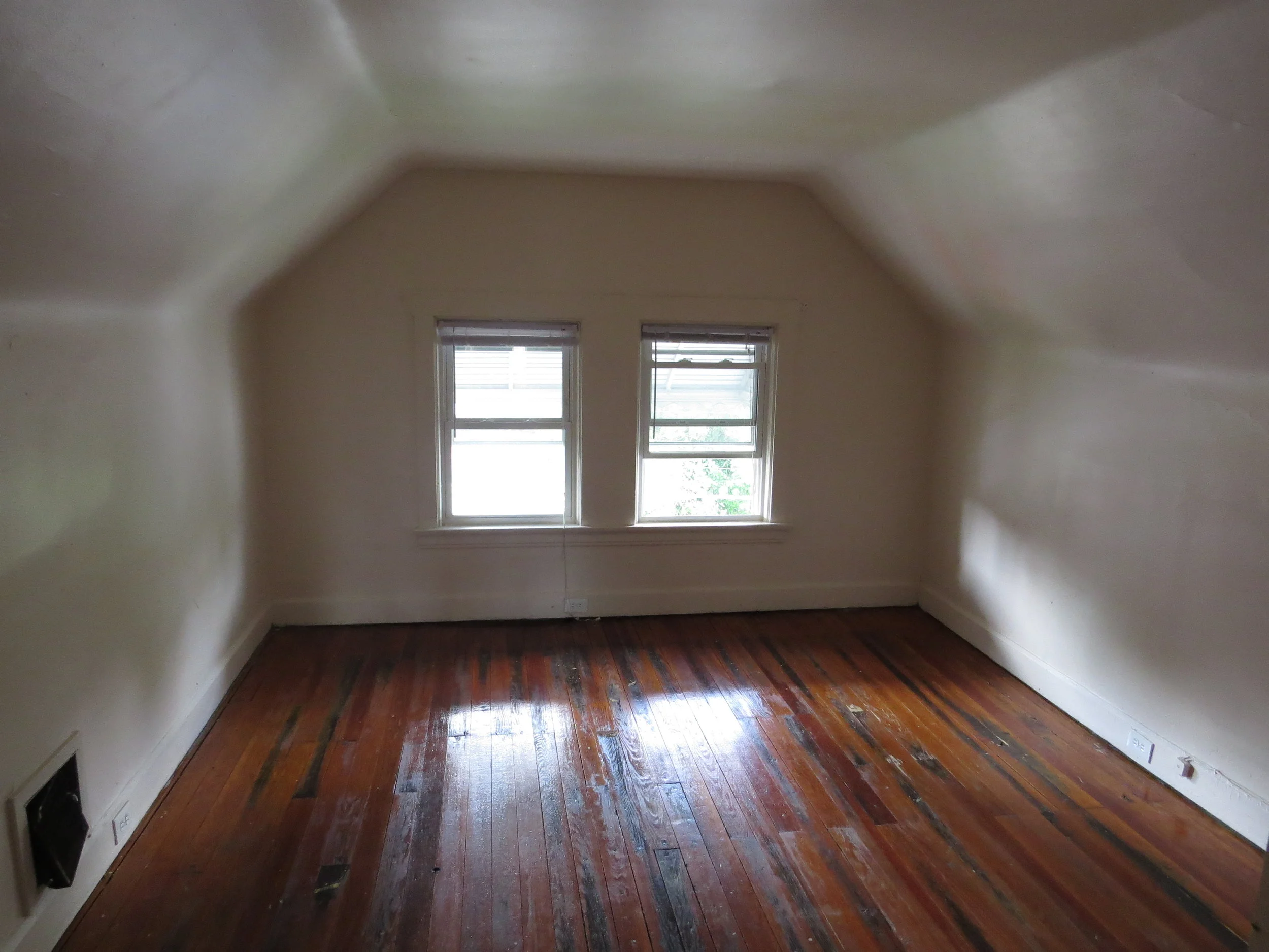 Euclid bedroom 6.JPG