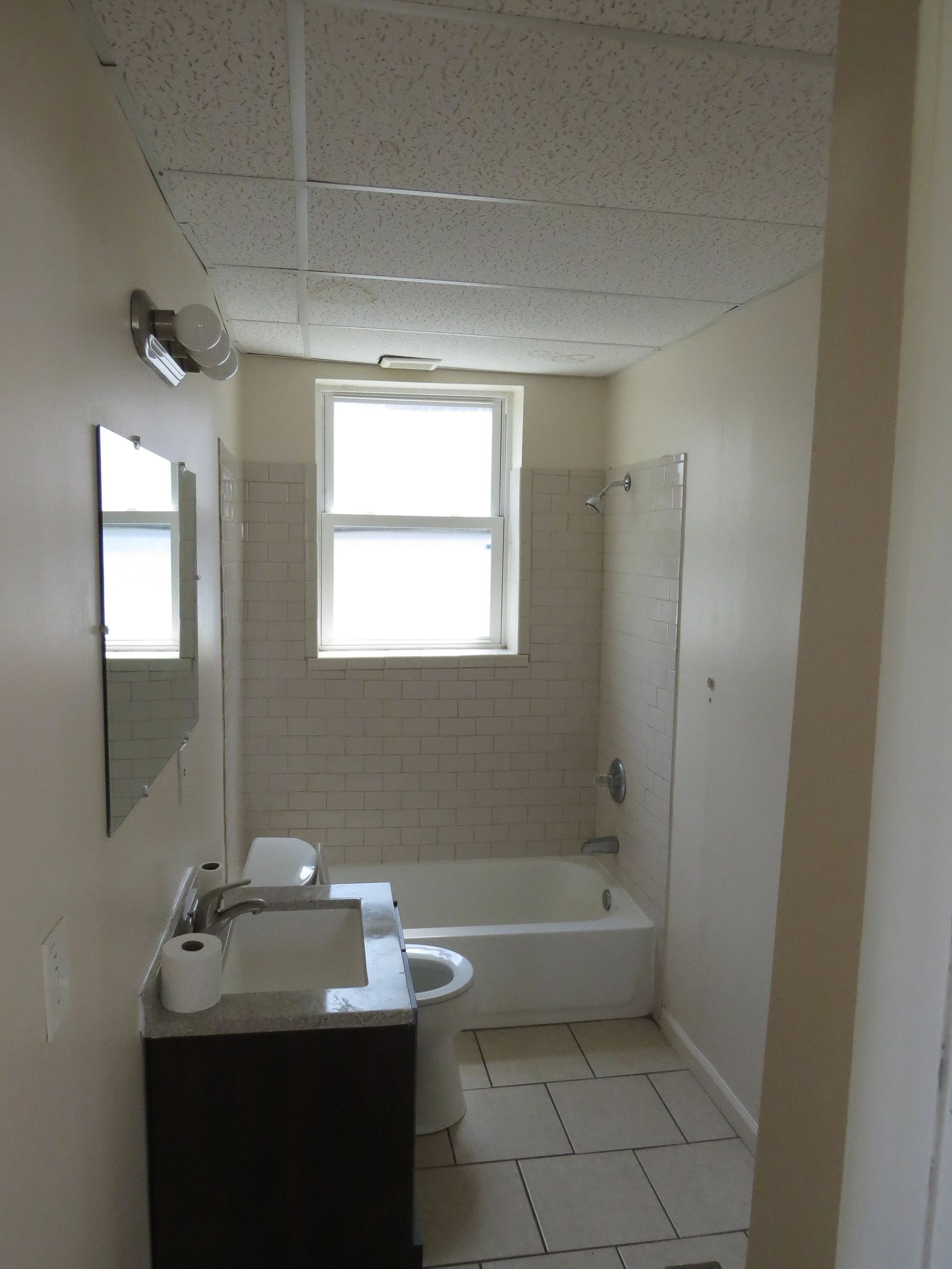 Euclid bathroom 1.JPG