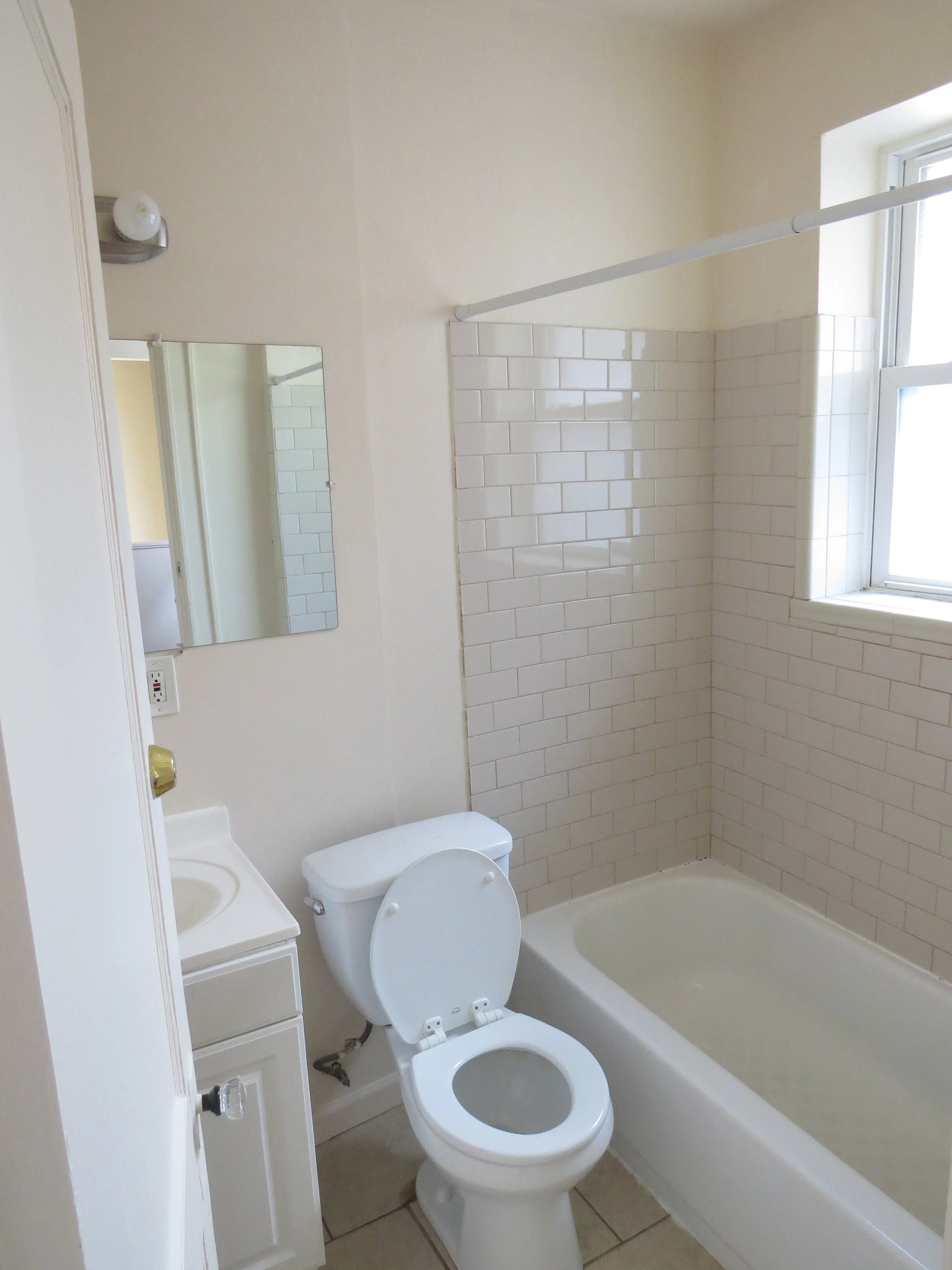 Euclid bathroom 2.JPG