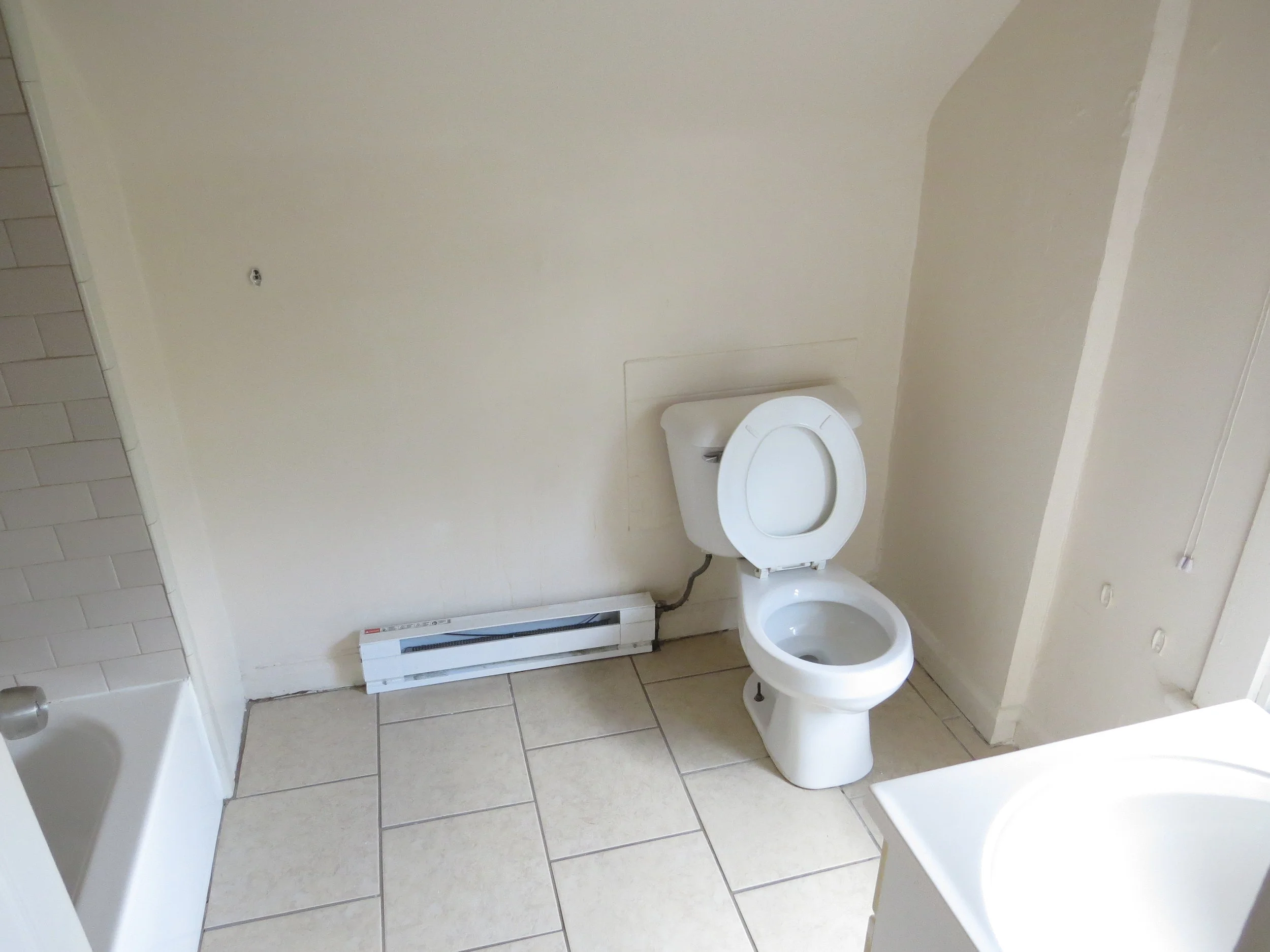 Euclid bathroom 3.JPG