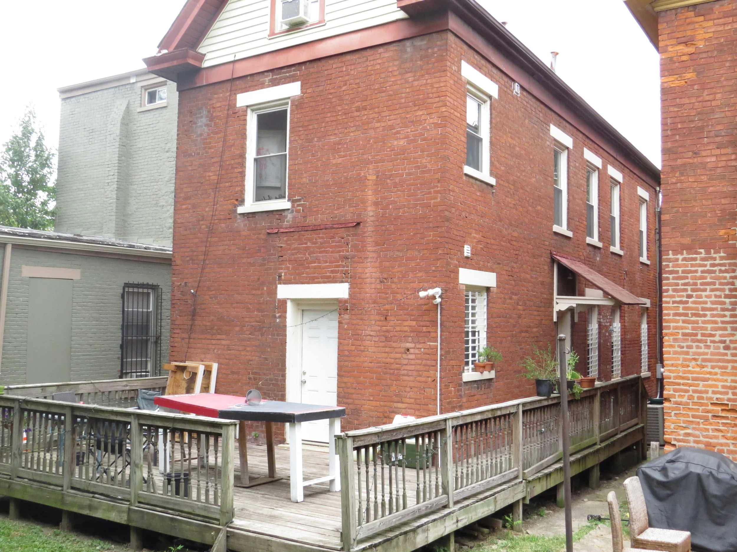 233 university rear.JPG