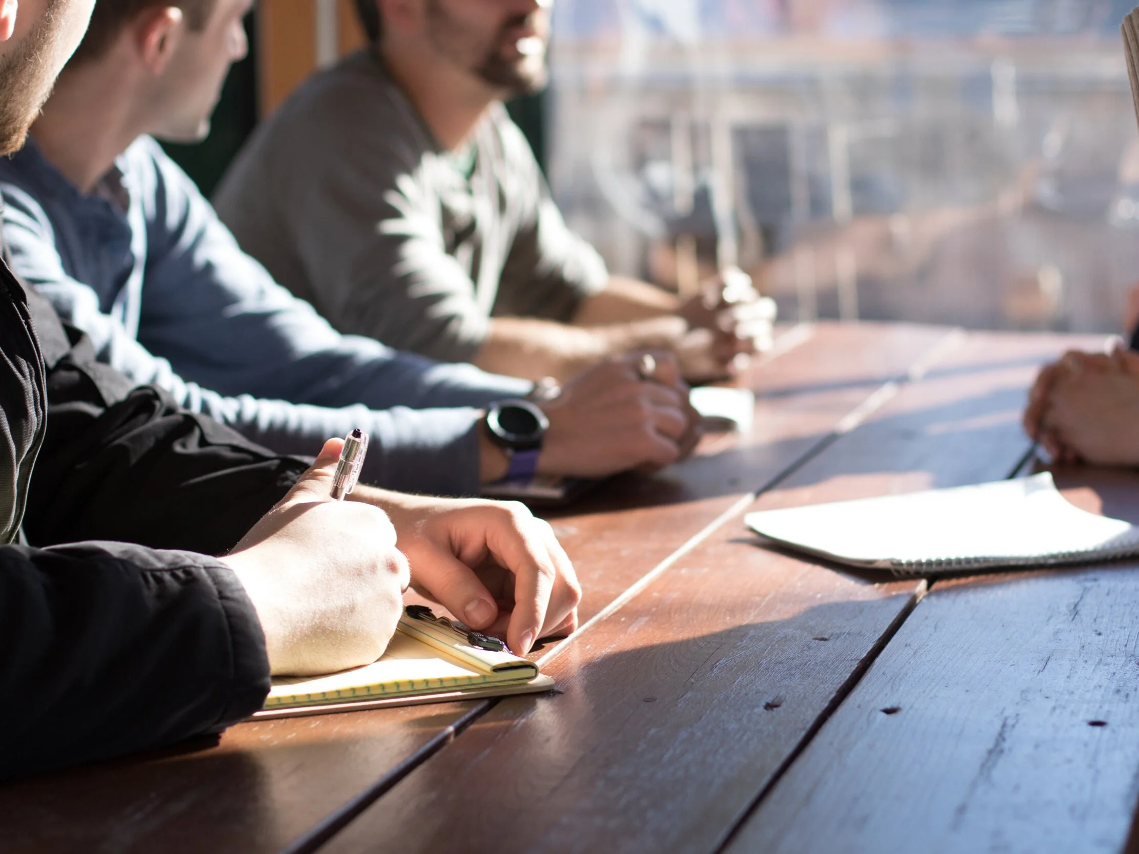Pre-GED Lectura: Secuencia en las instrucciones y elementos visuales en el trabajo