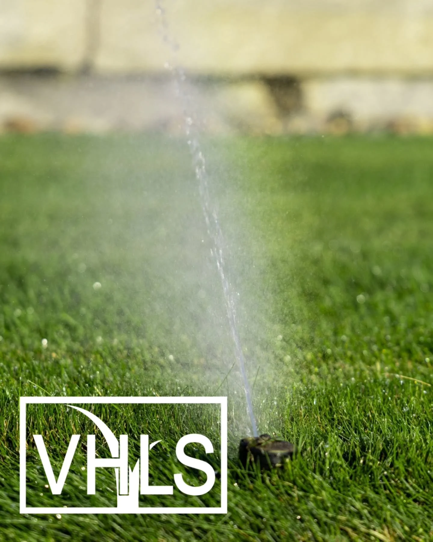 Fall colors are arriving&mdash;but your lawn doesn&rsquo;t have to be one of them. Keep it green with VHLS. 💚 💙 

Happy Weekend, All!