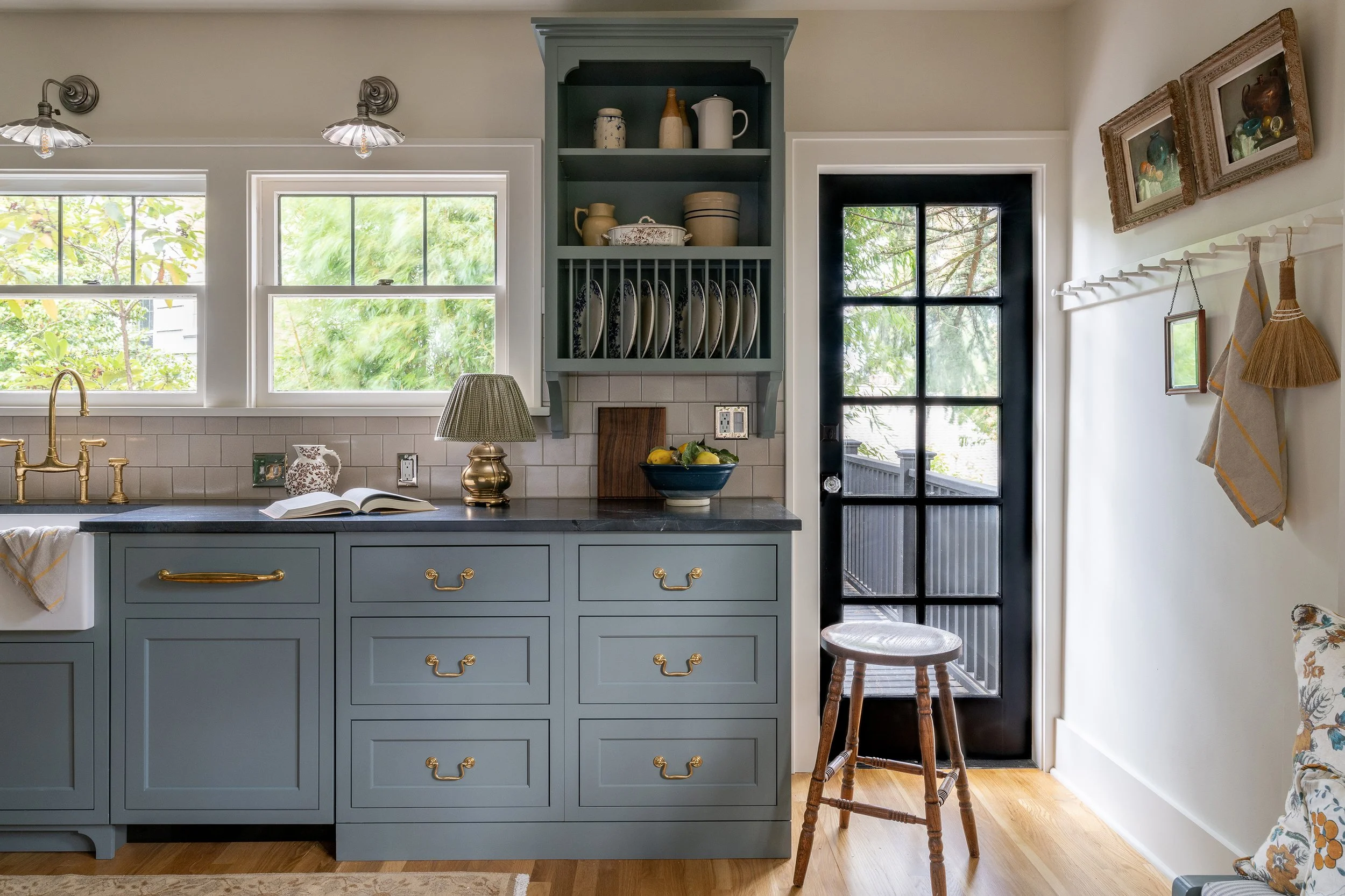 Interlaken Seattle Kitchen — Studio Laloc - Seattle Interior Design