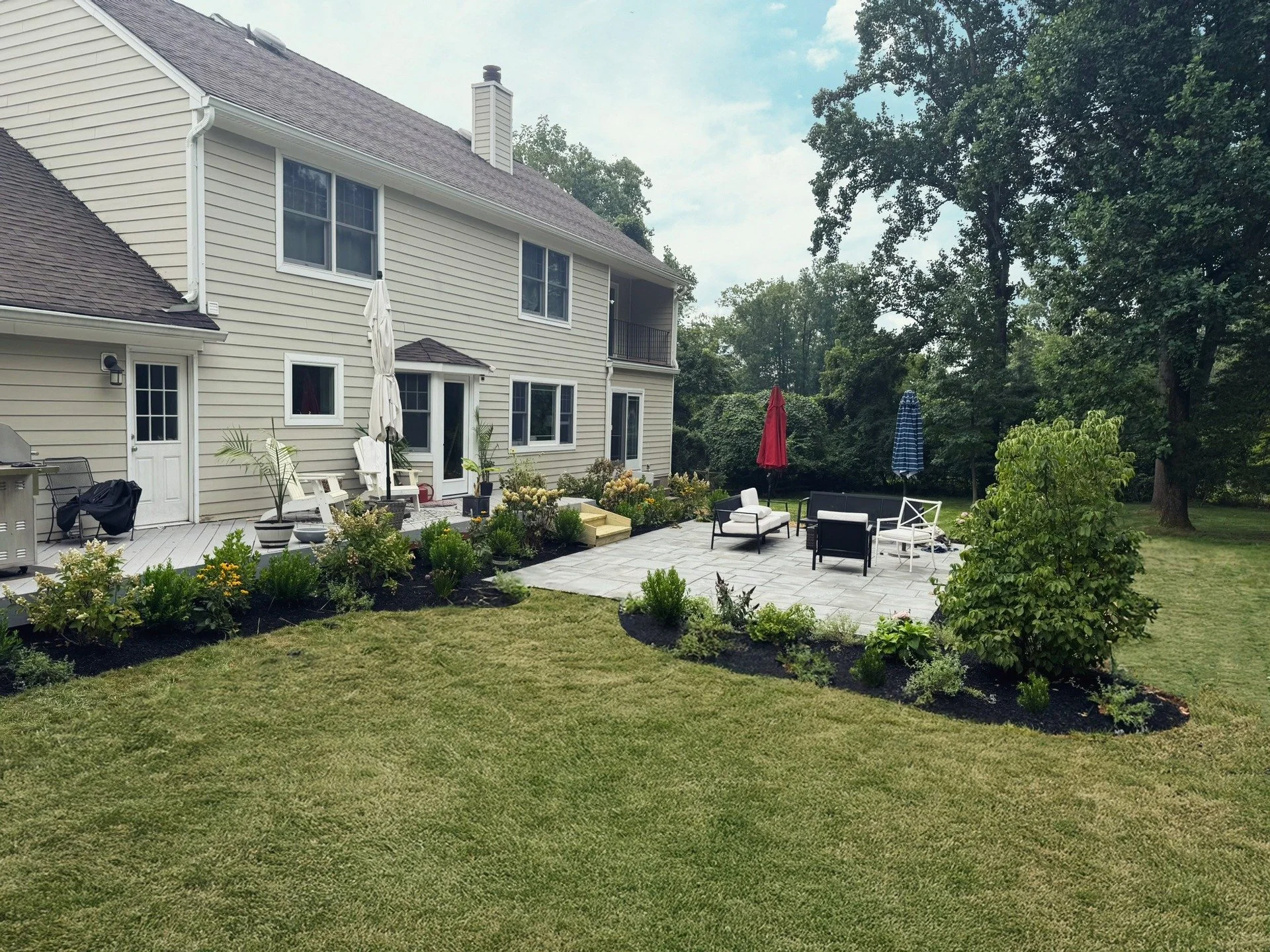 Lots of plantings to make this backyard pop with color and sweet heavenly aromas. The new bluestone patio adds a perfect spot to host gatherings. 🌿

#landscapedesign #landscapedesigner #plant #plants #gardendesign #garden #gardendesign #gardendesign