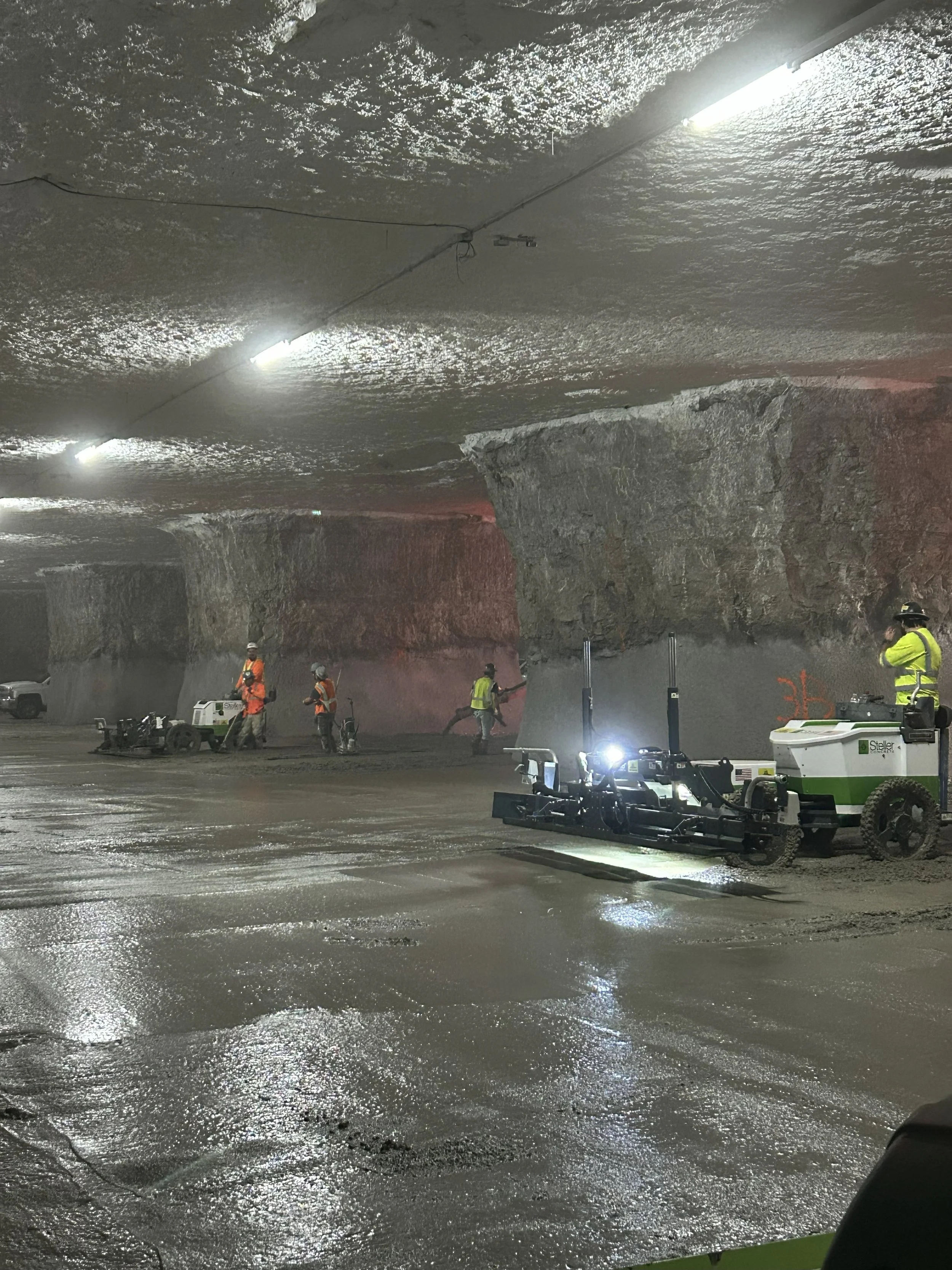  SUBTROPOLIS - HUNT MIDWEST 