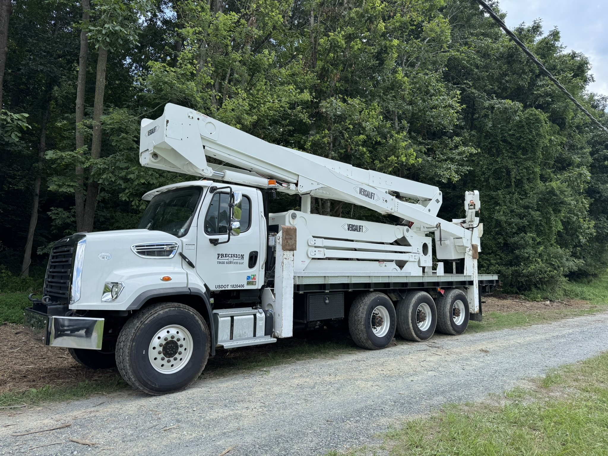 Precision Tree Service LLC Vegetation Management_Utilities_Excavation (6).JPEG