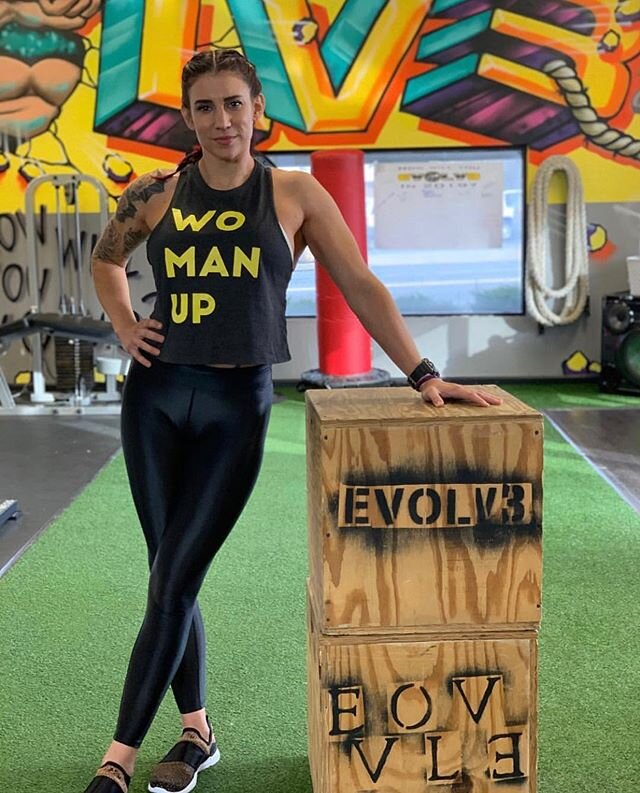 Have you seen our 2019  interview with our favorite personal trainer @redbankred ? She&rsquo;s now doing virtual classes! Wooo Hoo!!! Watch our Interview at @wejanetv on IGTV. @iloveredbank .
.
.
.
.
#fitnessmodel #fashion #healthy #health #bodybuild