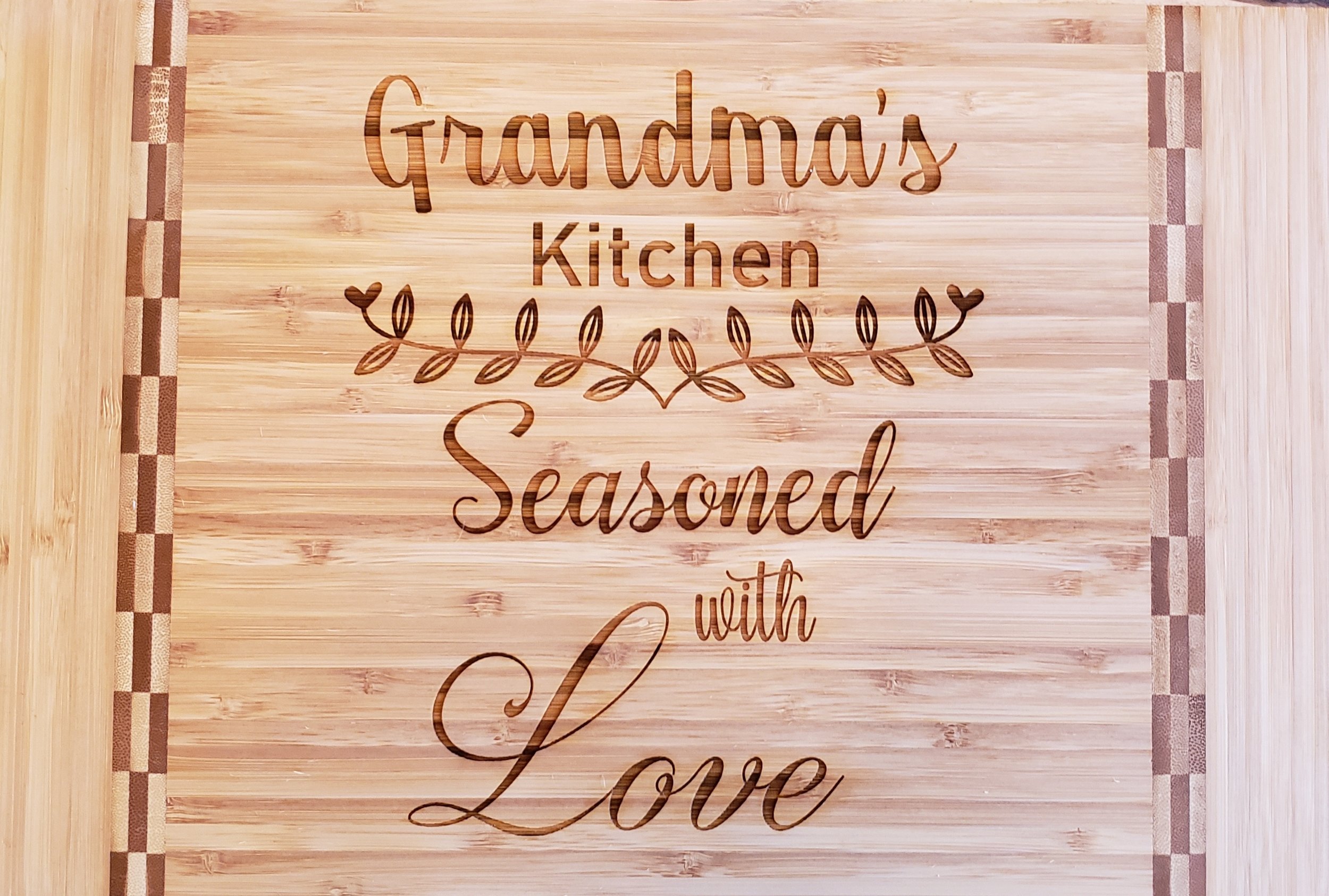 Onset utålmodig Elastisk Laser Engraved Bamboo Cutting Board - Grandma's Kitchen - Kitchen Decor -  Grandma Gift - Kitchen Gifts - Engraved Gifts - 15 x 10 inches — Lakefront  Living, LLC
