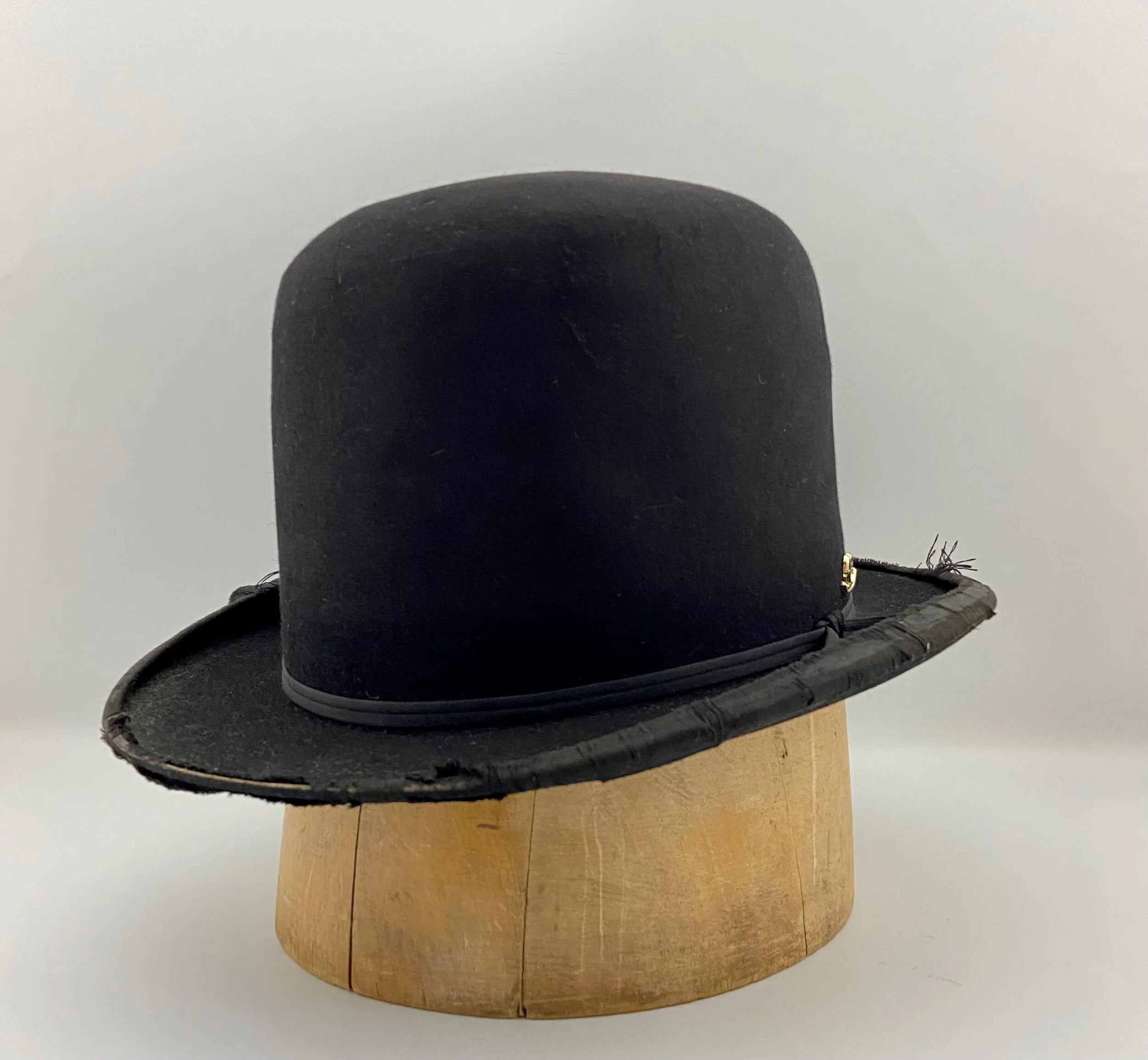 276F3824-F03A-48E0-BF75-46F12F193851