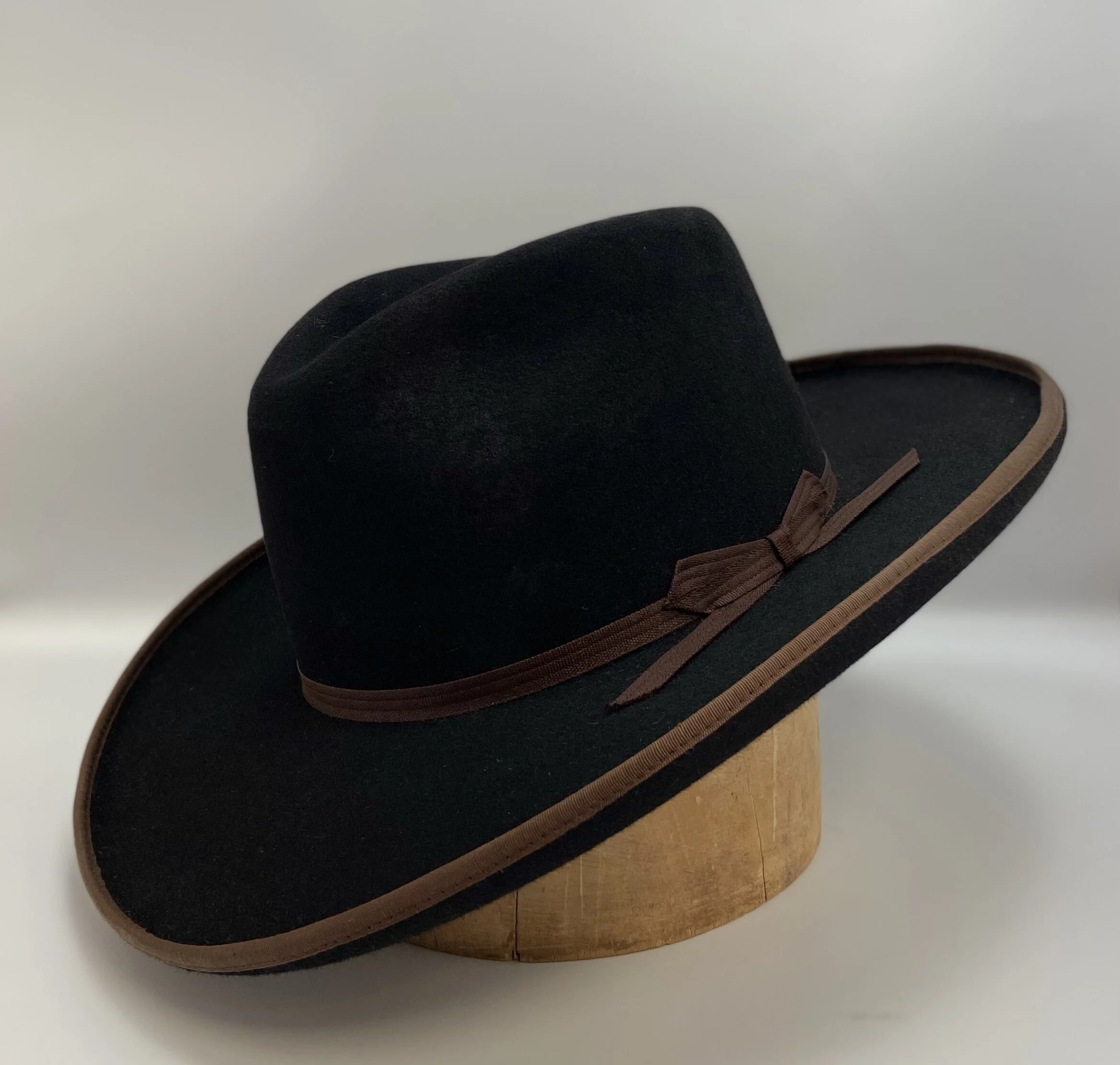 8AAC84FC-5708-4526-8226-E3E0E8706EFC