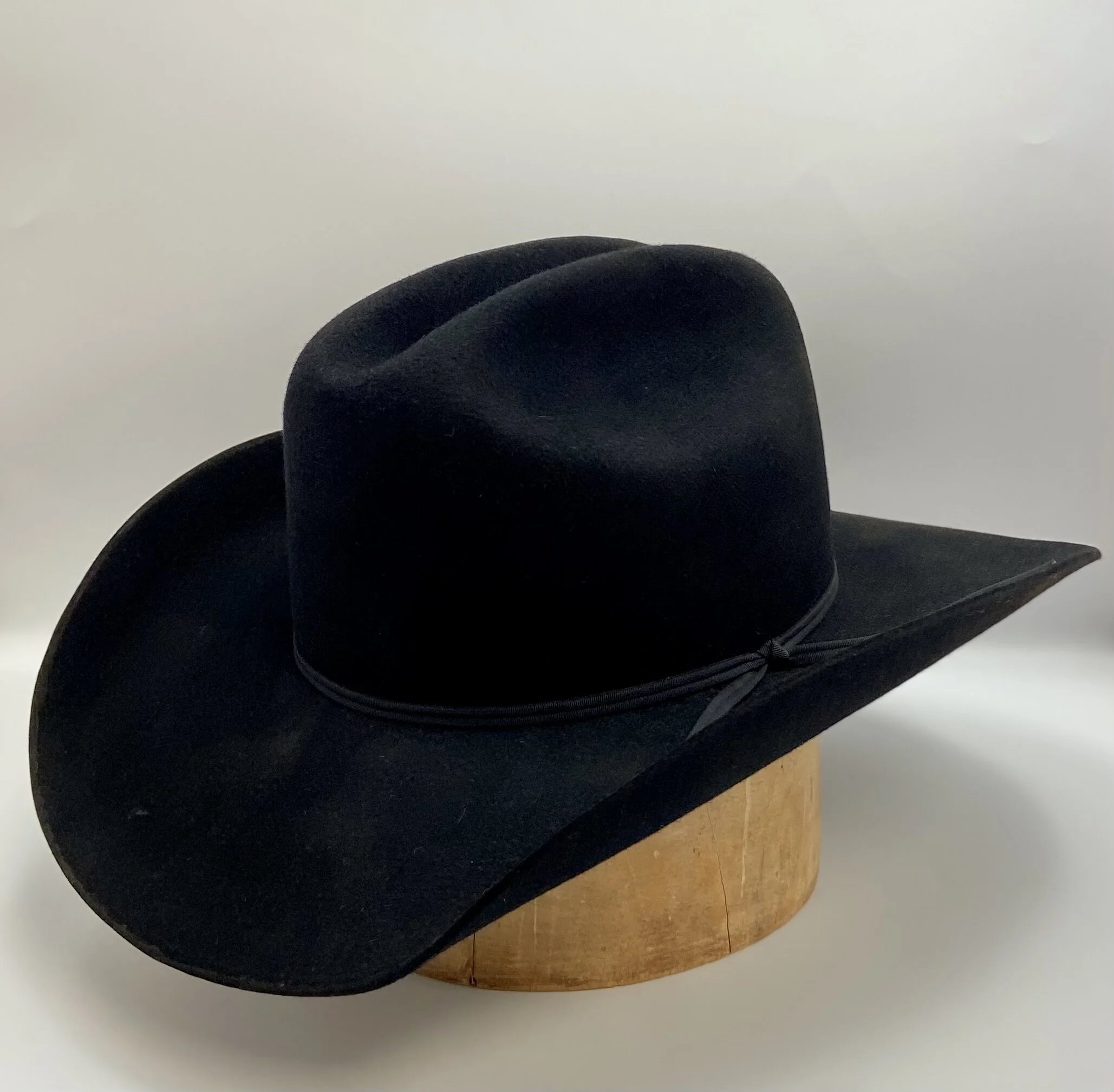 8B73A8AC-C8D3-4A39-947A-C701BFE32E12