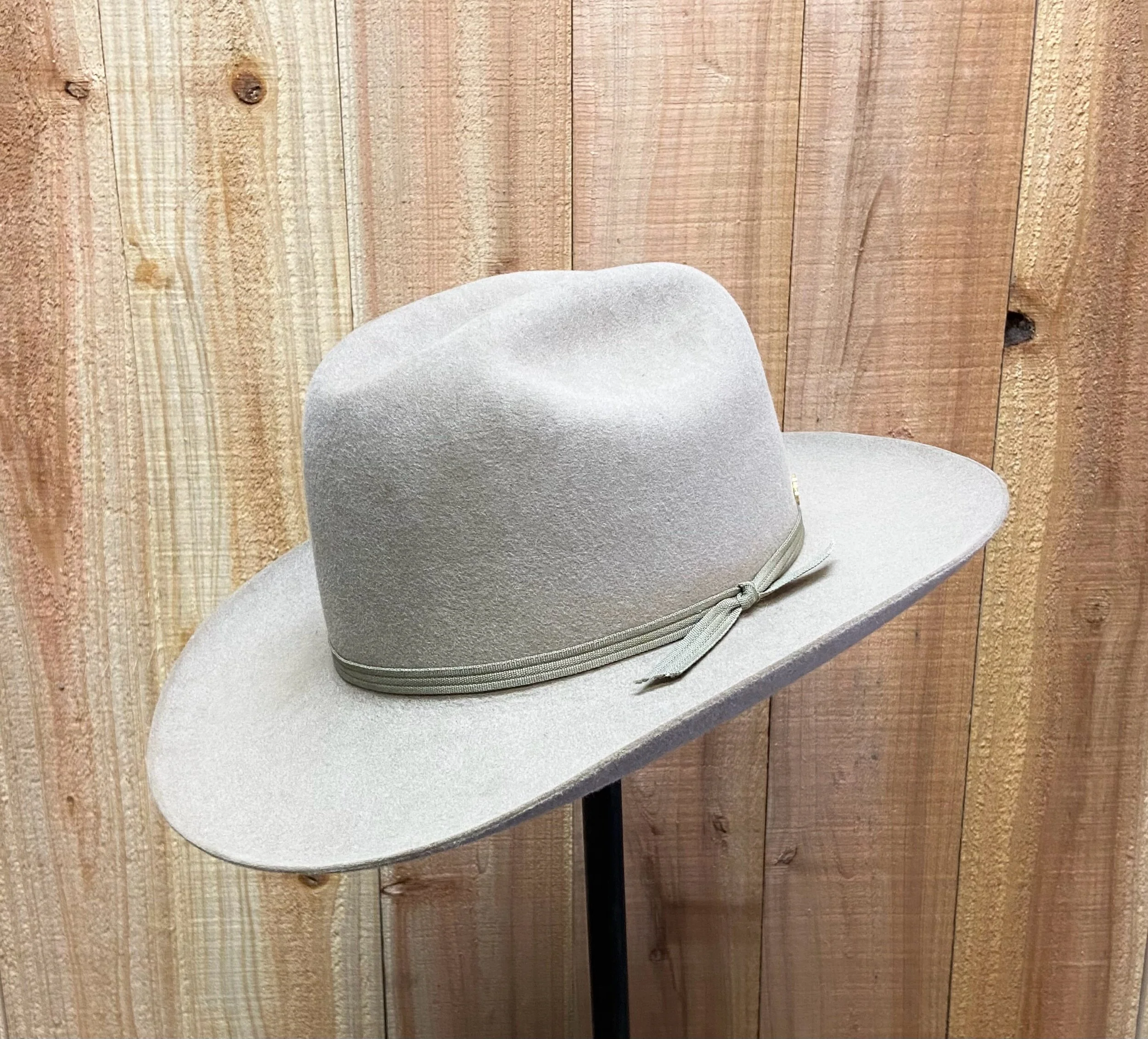 BB09AF2C-E5DA-4225-8626-AABD35A80329