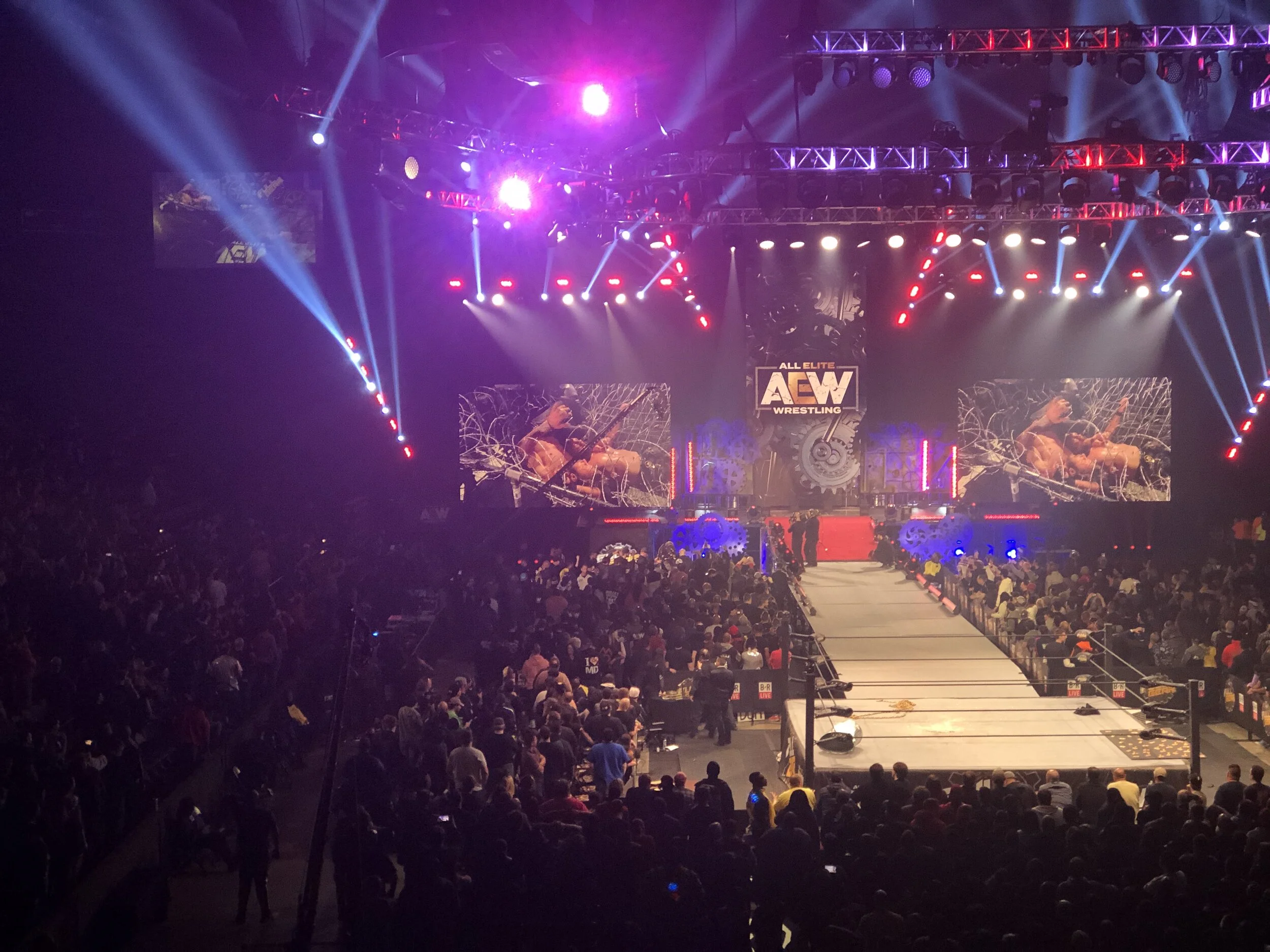 Jon Moxley vs Kenny Omega