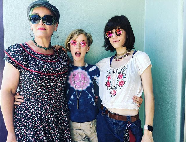 Next level family awesome came through the shop and brightened the vibes 💯! Mom even left in the dress! #family #sisterlove #vintagebabes #vintage #vintageclothing #style #antiques #adornments #lookthewayyoufeel #clothingtellsastory #letstravelthrou