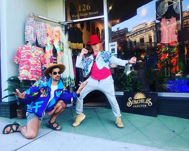 Grass Valley! Come and get it :) were here with Nadi and the electropical vibes waiting for you to come vibe with us tonight! #grassvalleysecondsaturdays #electropical #suntropical #vintage #wine #party